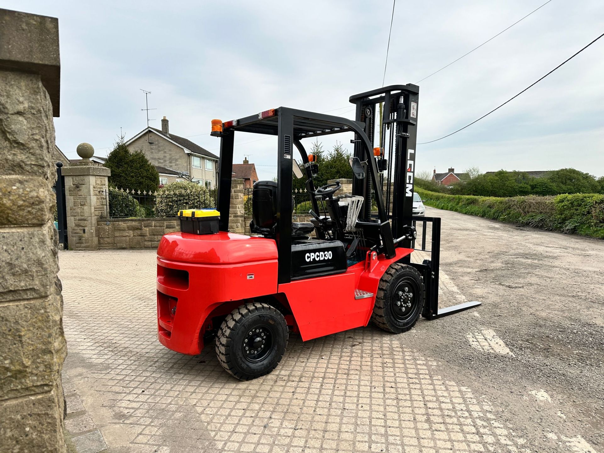 NEW/UNUSED 2023 LCCM CPCD30 3 TON DIESEL FORKLIFT *PLUS VAT* - Image 6 of 17