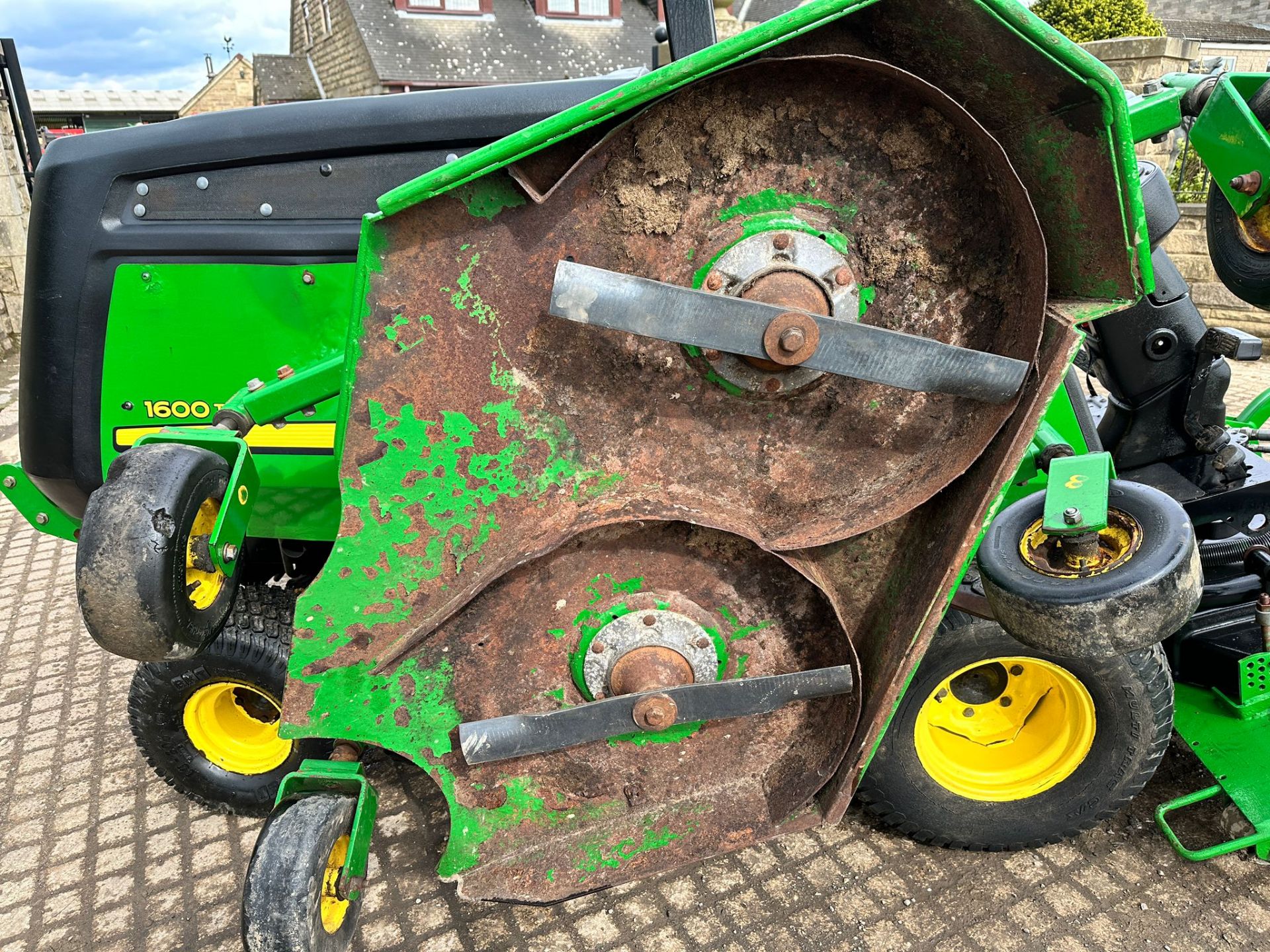 2009 JOHN DEERE WAM1600T SERIES II 4WD 3 GANG ROTARY BATWING MOWER *PLUS VAT* - Image 14 of 19