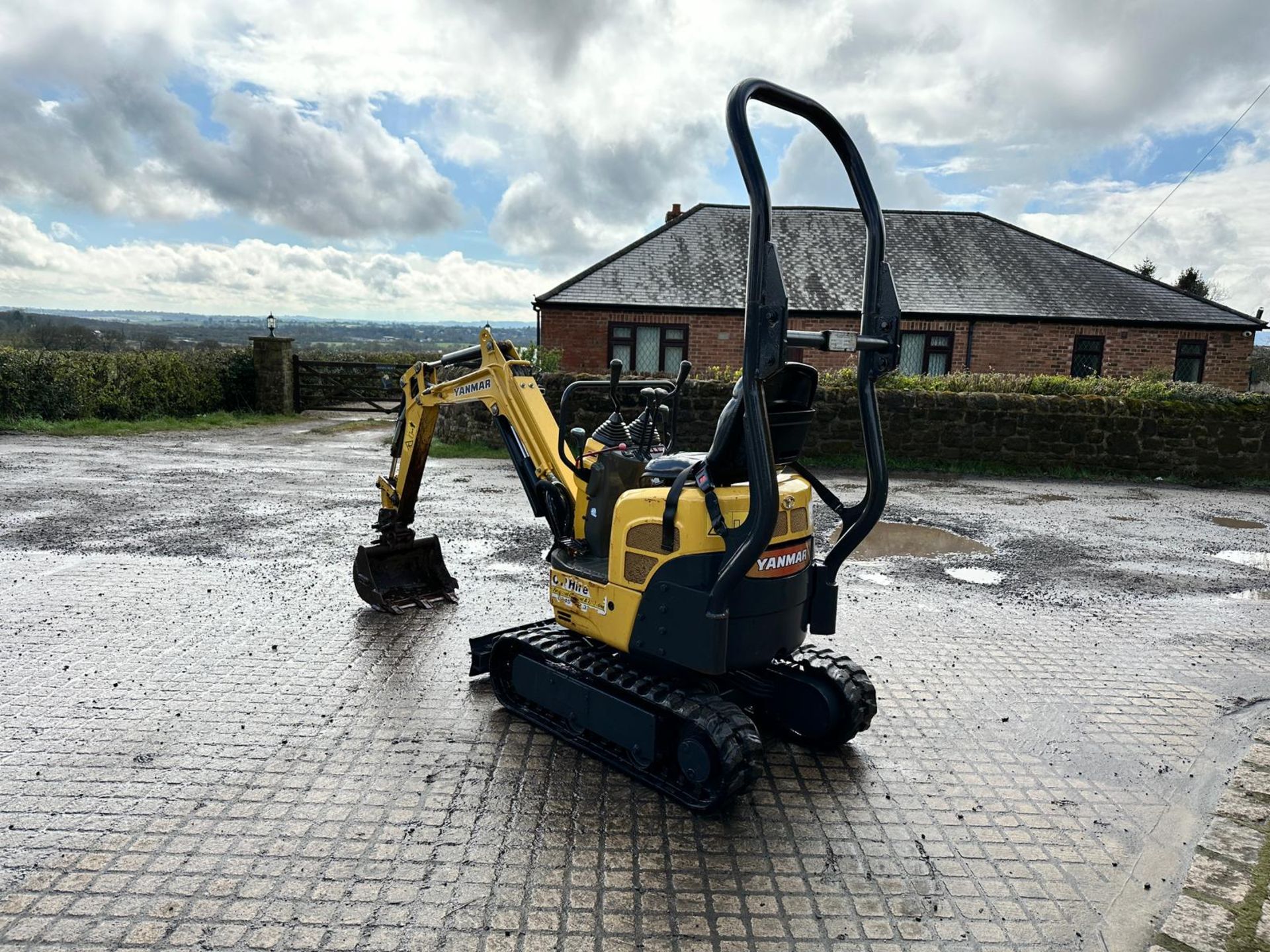 2017 YANMAR SV08 MINI EXCAVATOR *PLUS VAT* - Image 3 of 20