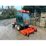 KUBOTA F2880 4WD OUTFRONT RIDE ON MOWER WITH CAB *PLUS VAT*