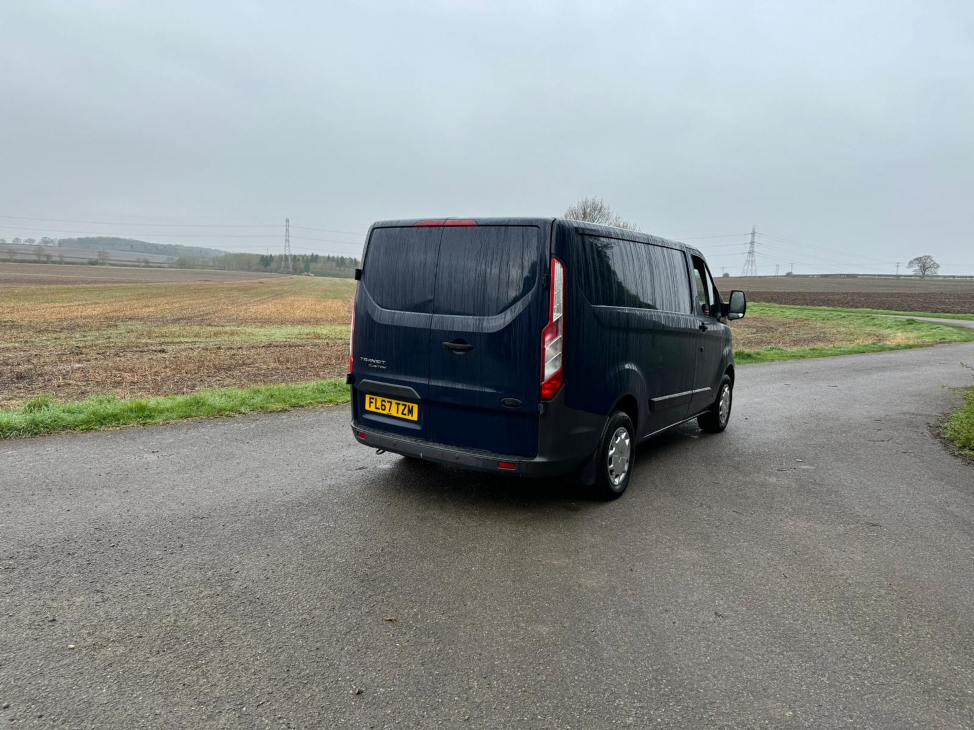 2017/67 REG FORD TRANSIT CUSTOM 290 TREND 2.0 DIESEL MANUAL BLUE PANEL VAN, SHOWING 2 FORMER KEEPERS - Image 7 of 15