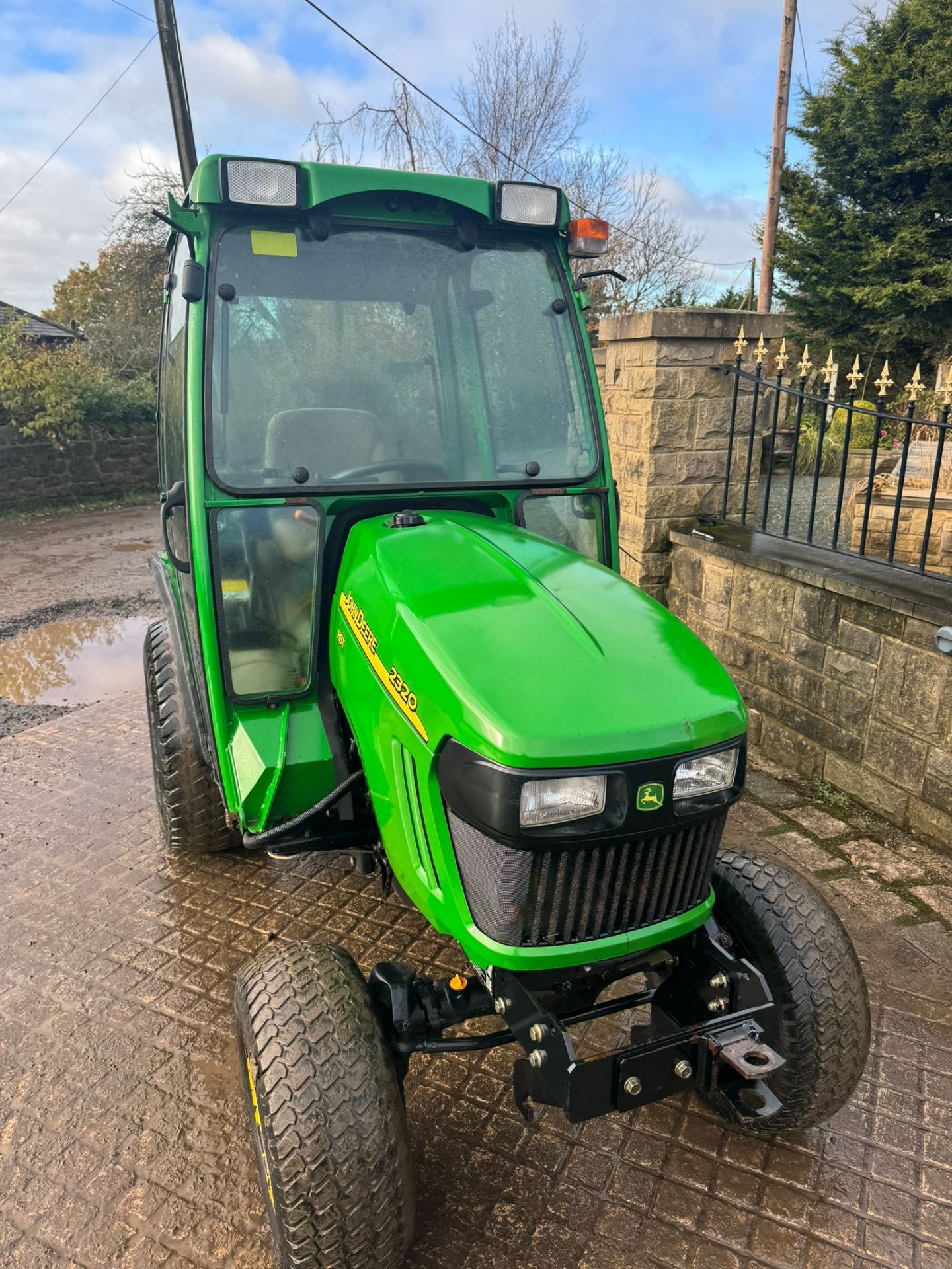 JOHN DEERE 2320 23HP 4WD COMPACT TRACTOR *PLUS VAT* - Image 9 of 14