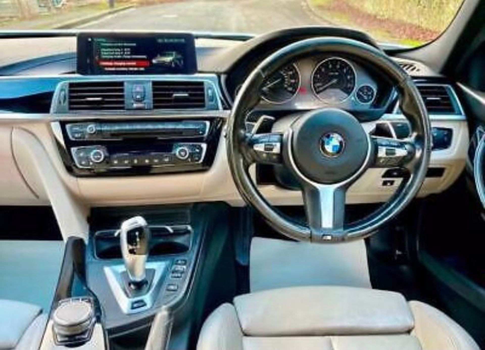 2018 BMW 330E M SPORT AUTO WHITE SALOON *NO VAT* - Image 10 of 11