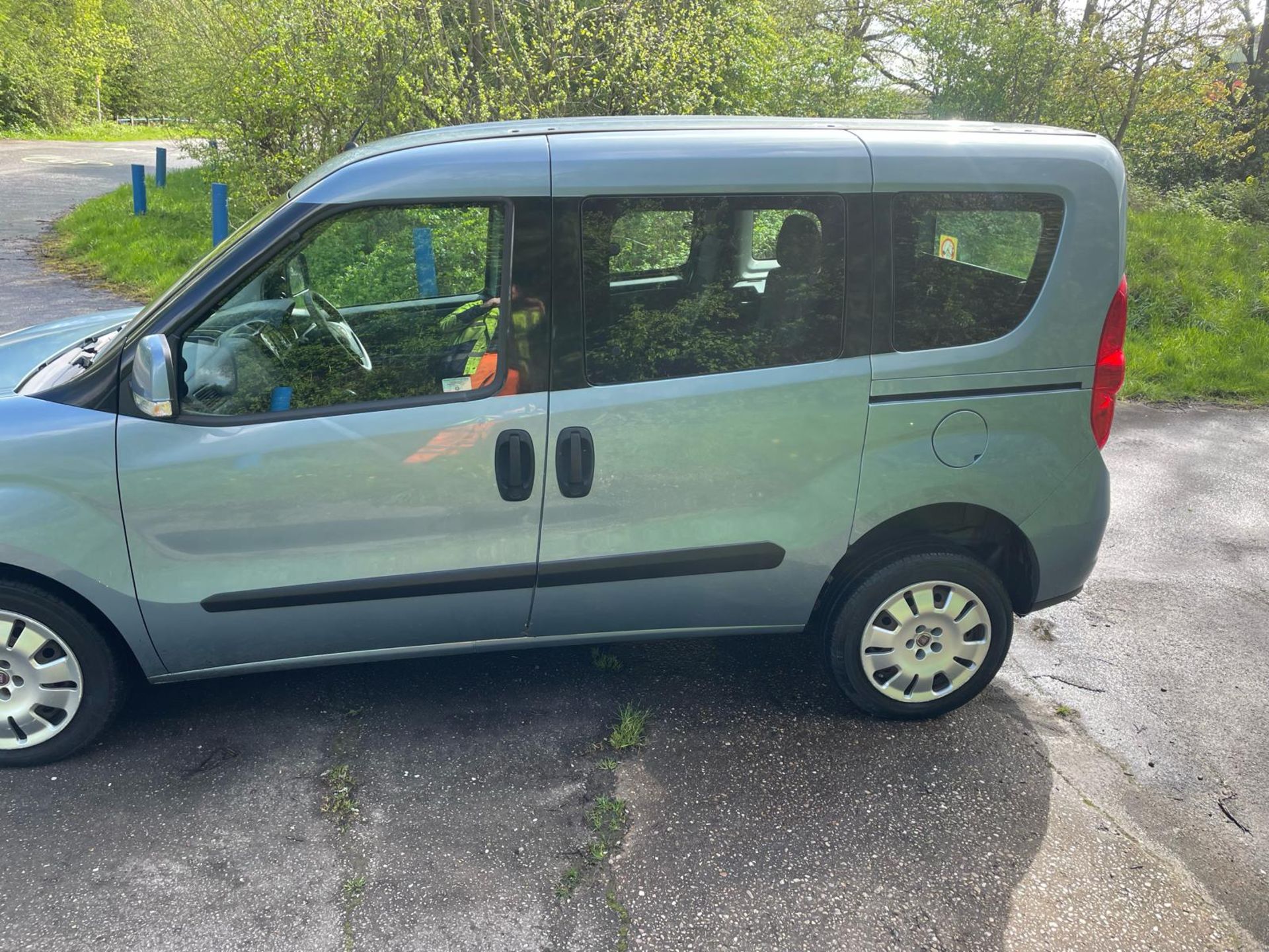 2014/63 REG FIAT DOBLO MYLIFE MULTIJET 1.6 DIESEL MANUAL PANEL VAN, SHOWING 1 FORMER KEEPER *NO VAT* - Image 4 of 31