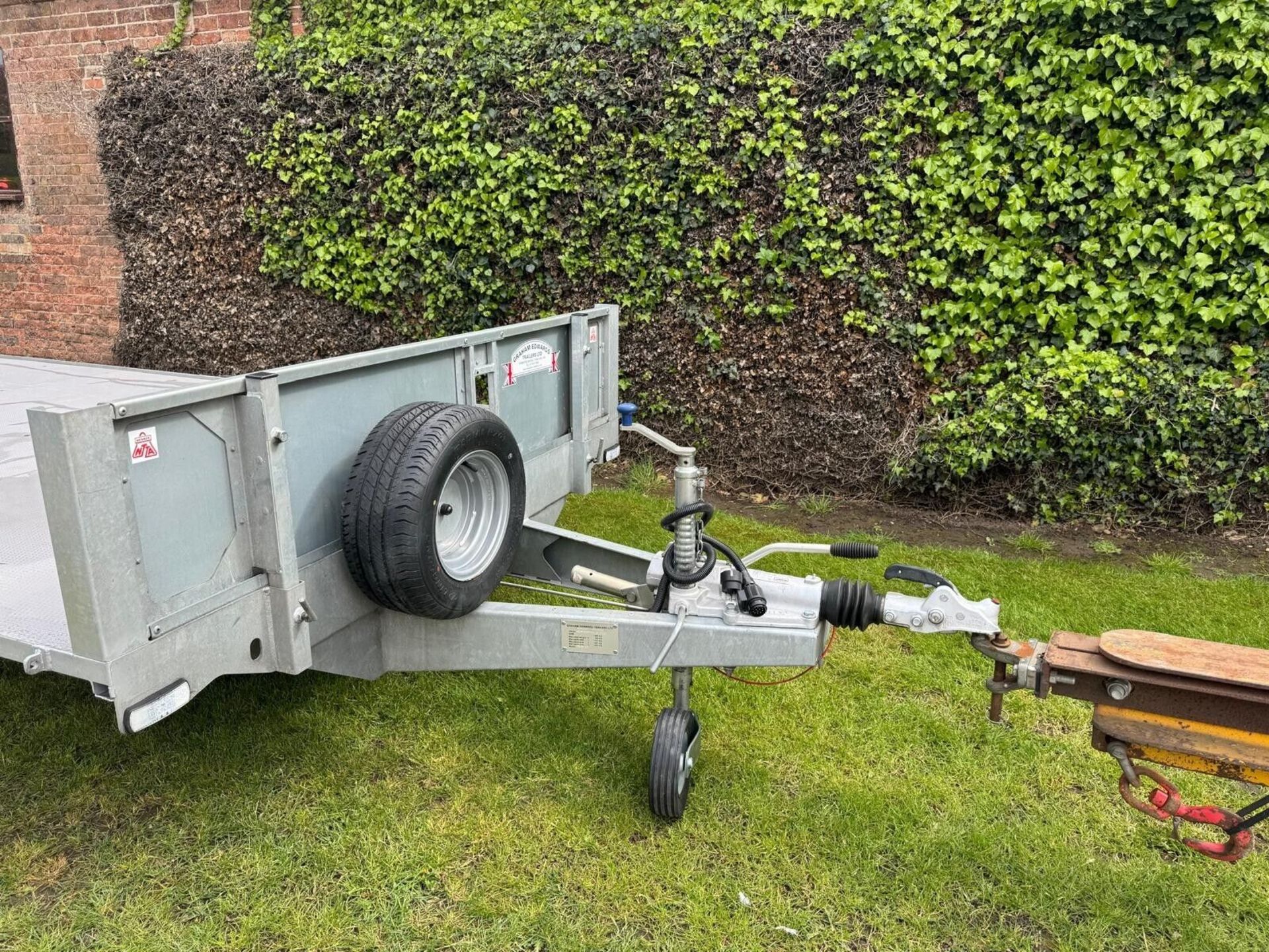 Graham Edwards Trailer 16’ x 6’ 6” 3.5 Ton Tri Axle Beaver Tail with Full Width Tail Ramp *PLUS VAT* - Image 7 of 9