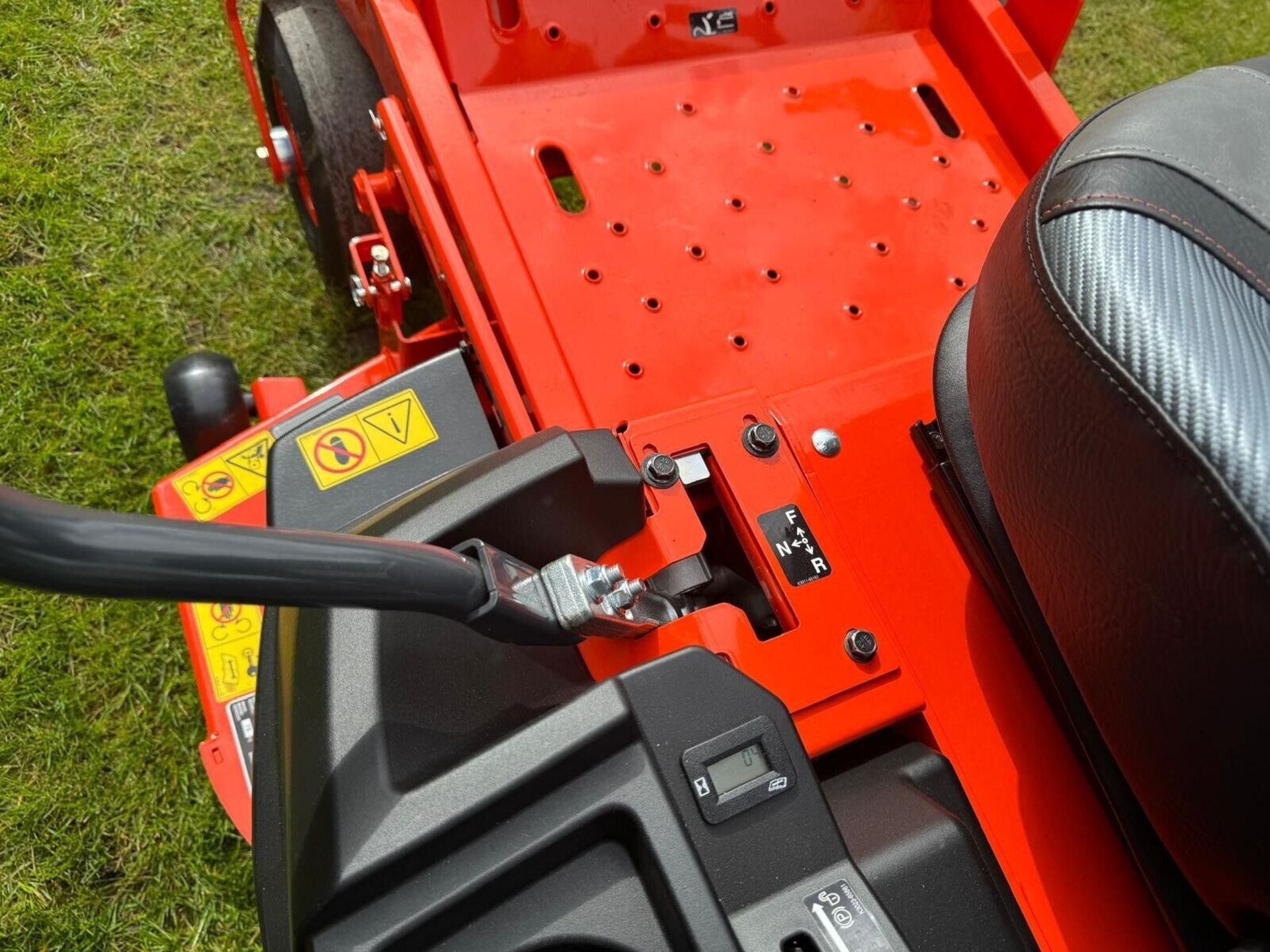 Brand New Kubota Z2-481 Zero Turn Mower *PLUS VAT* - Image 9 of 11