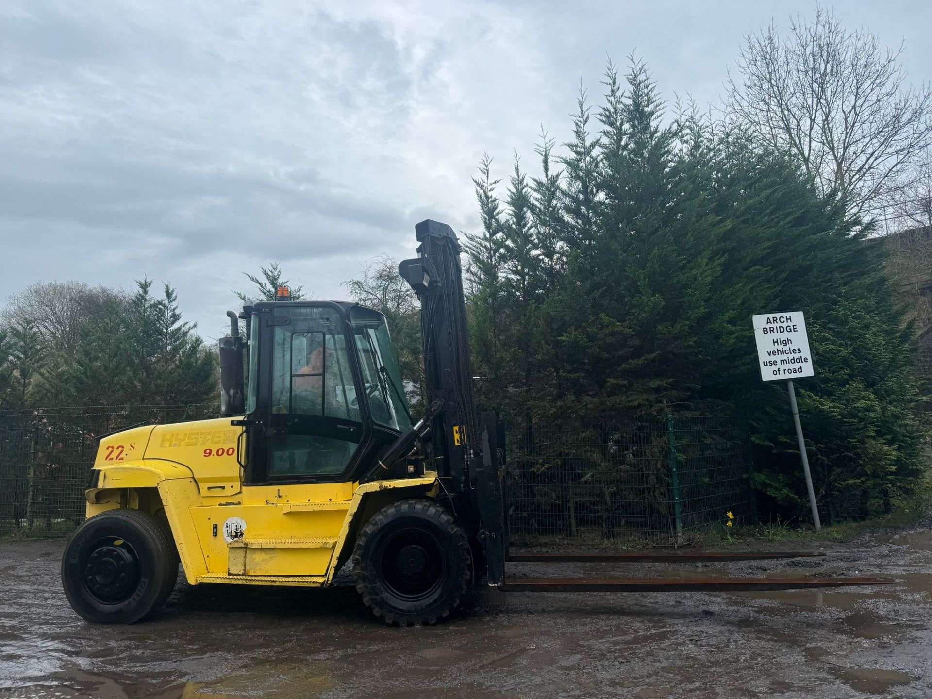 HYSTER 9 TON FORKLIFT *PLUS VAT* - Image 2 of 13