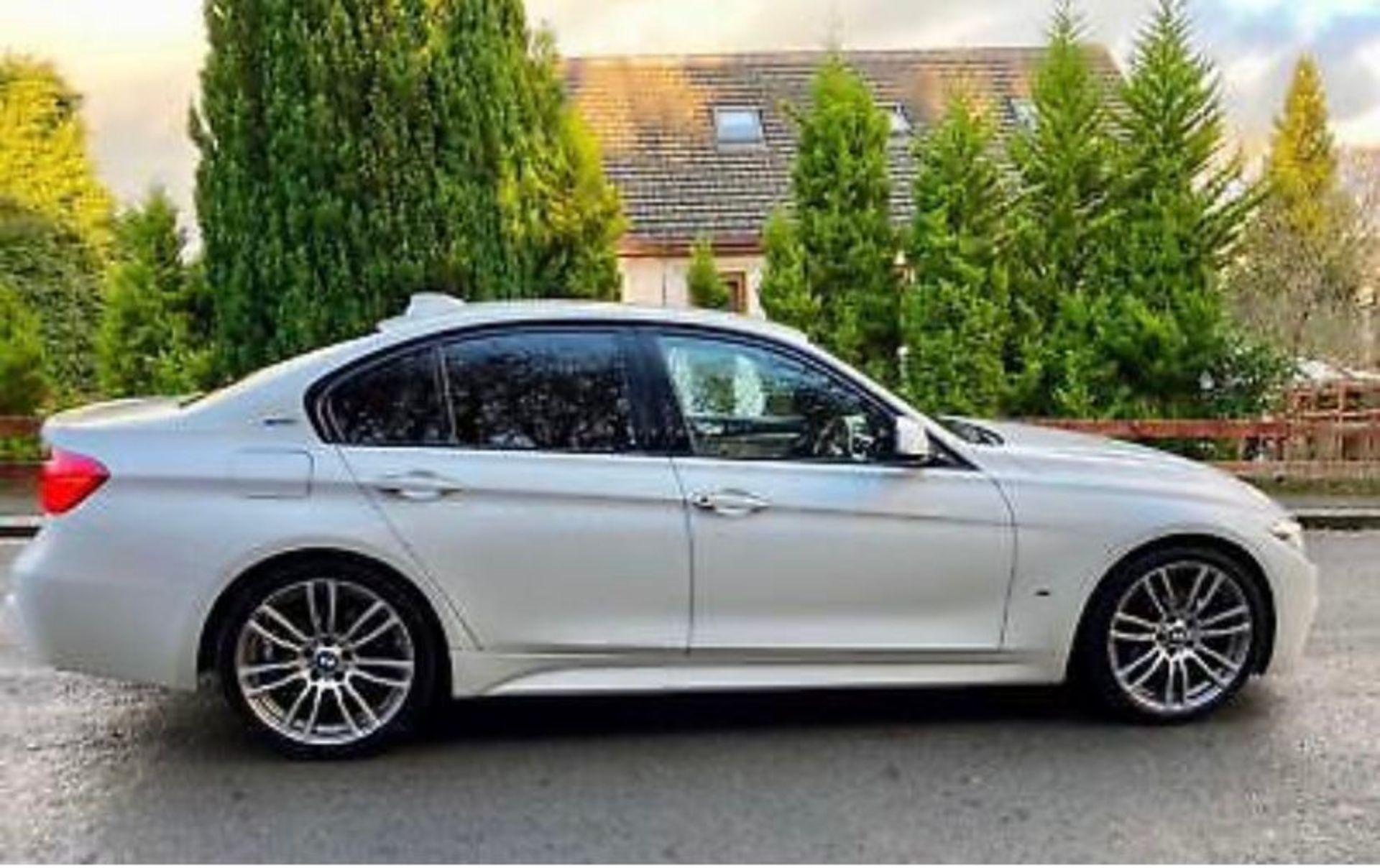 2018 BMW 330E M SPORT AUTO WHITE SALOON *NO VAT* - Image 8 of 11