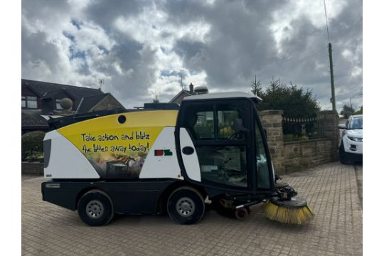 64/2014 JOHNSTON C201 ROAD SWEEPER *PLUS VAT* - Image 6 of 10