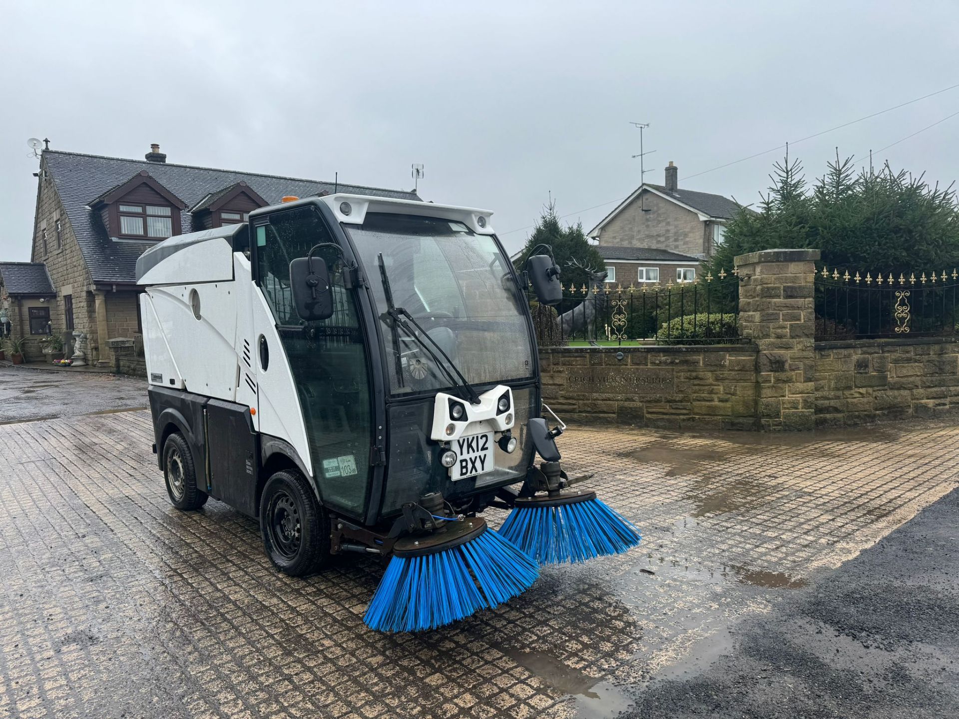 2012 JOHNSTON CN101 COMPACT ROAD SWEEPER *PLUS VAT* - Image 3 of 15
