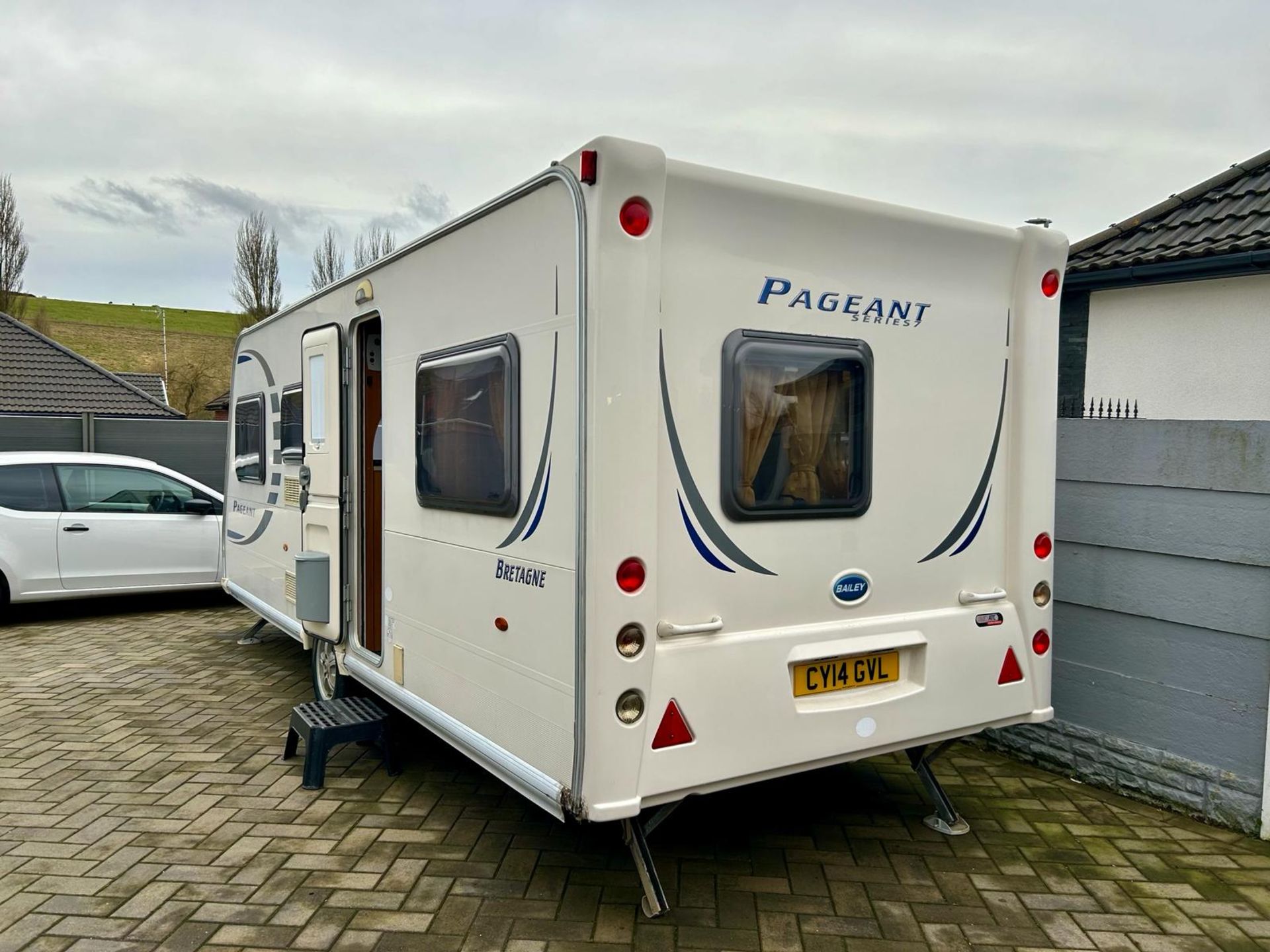 2010 BAILEY PAGEANT SERIES 7 MOVER & AWNING CARAVAN *NO VAT* - Image 2 of 19