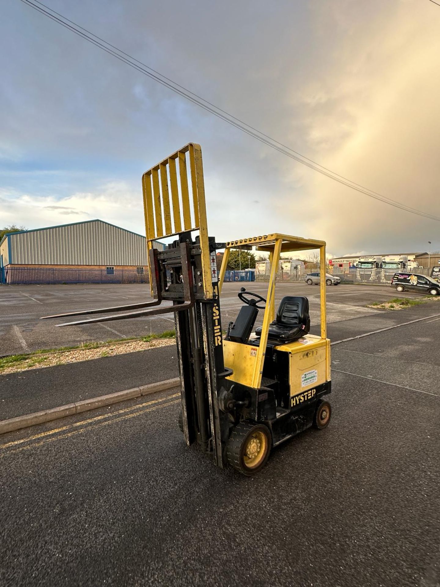 1996 Hyster E125XL 1.25 ton Forklift *NO VAT* - Image 2 of 11