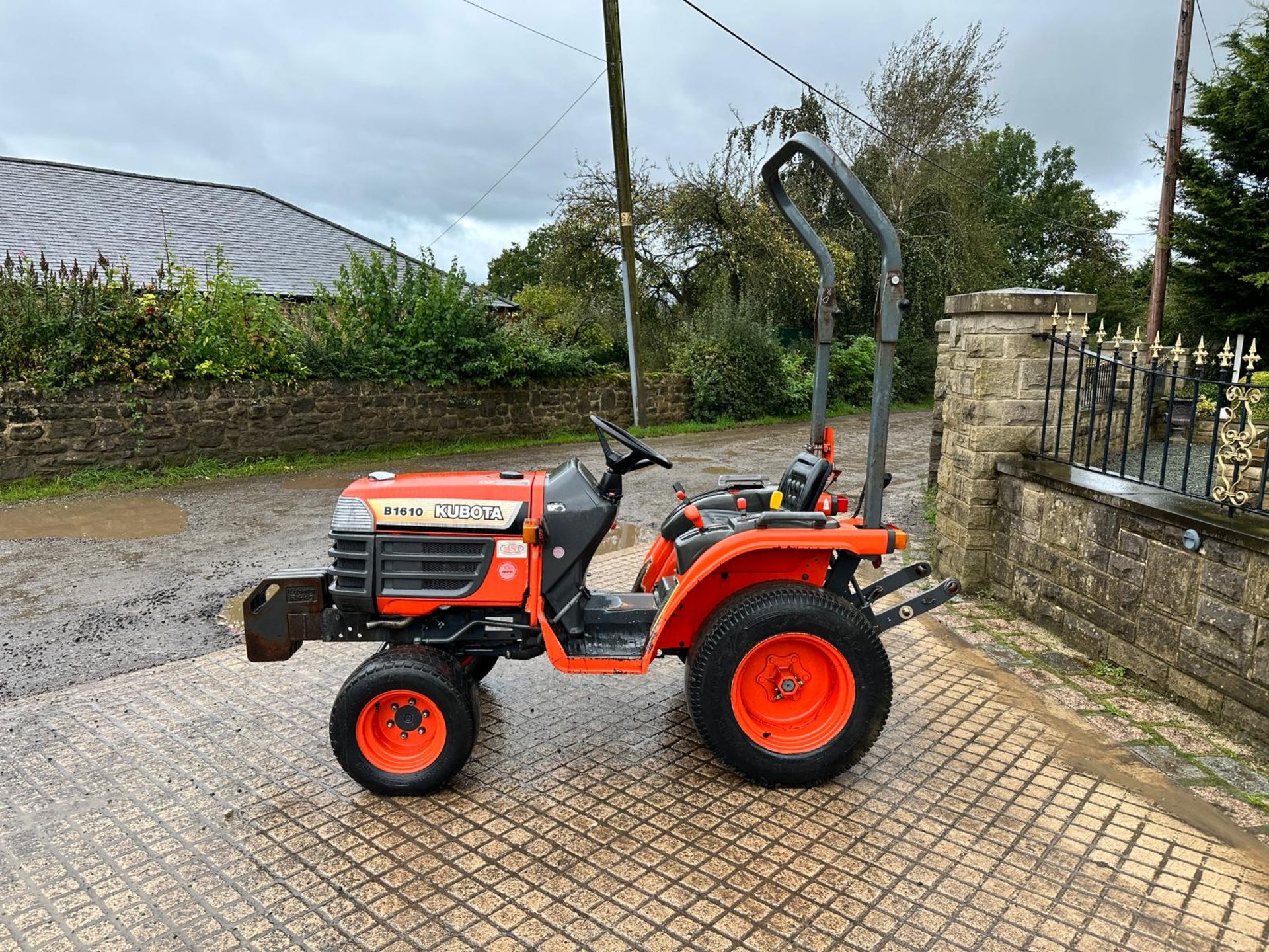 KUBOTA B1610 16HP 4WD COMPACT TRACTOR *PLUS VAT* - Image 5 of 17