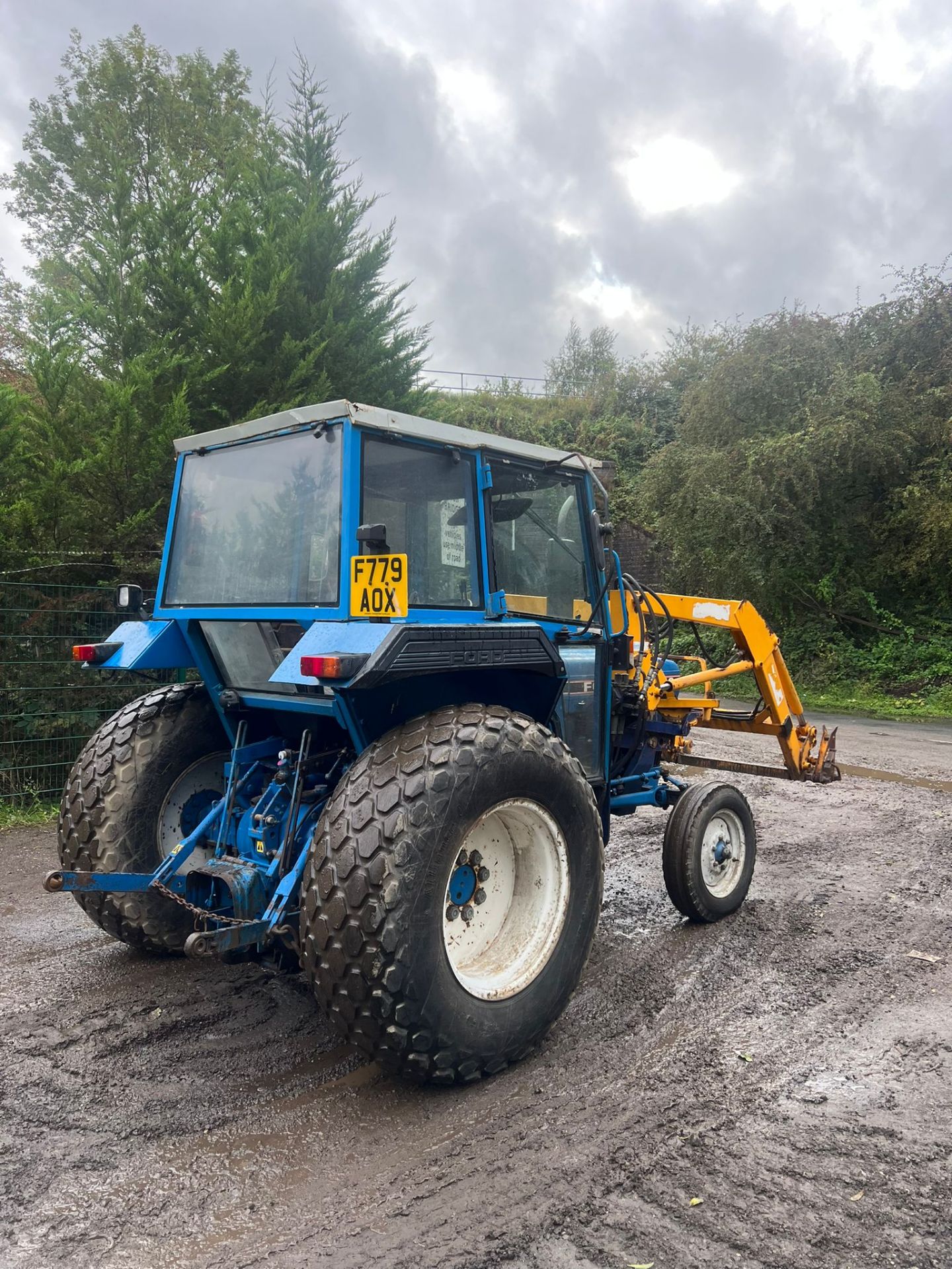 FORD 4110 54HP TRACTOR WITH BOMFORD LOADER *PLUS VAT* - Image 11 of 15