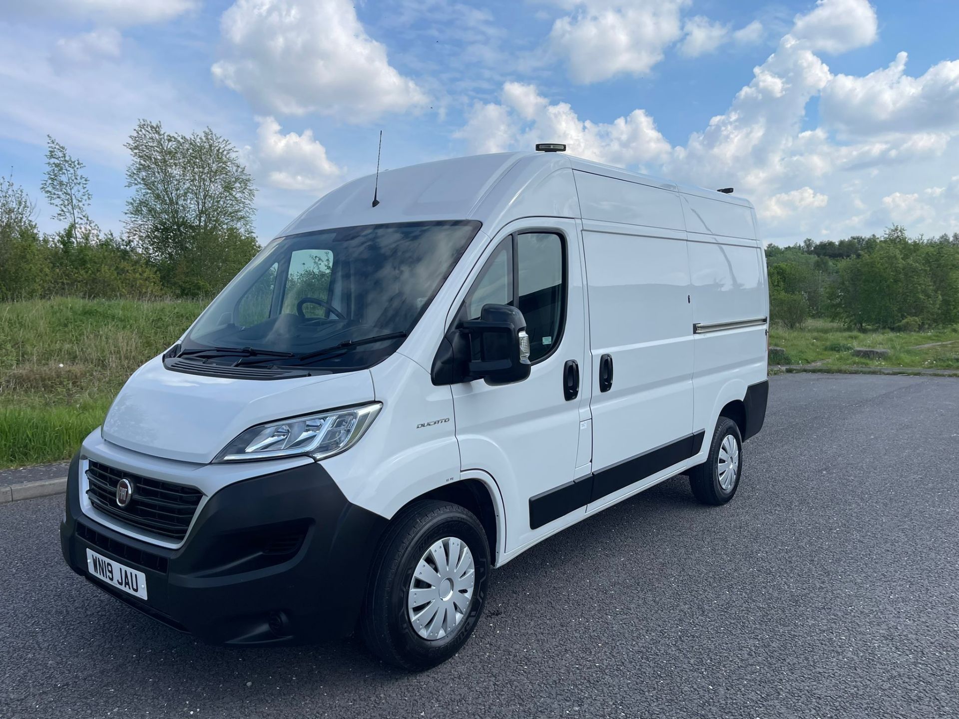 2019/19 REG FIAT DUCATO 35 MULTIJET II 2.0 DIESEL WORKSHOP VAN, EASY LIFT CRANE, EBERSPACHER HEATER - Image 5 of 30