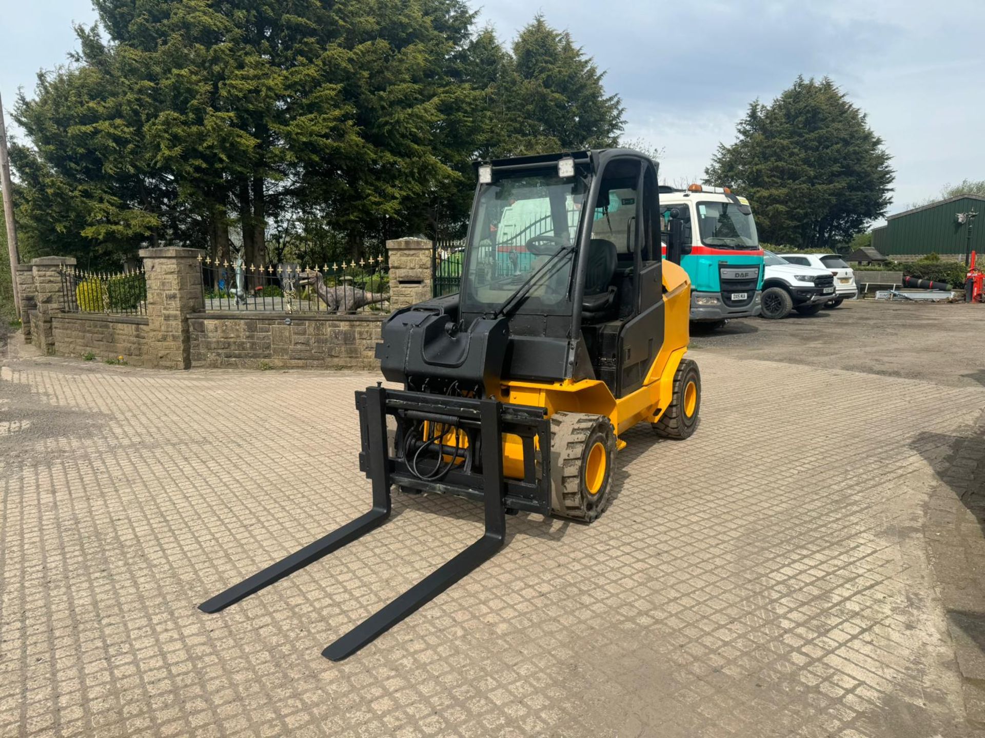 2021 JCB 35-26D 4 WHEEL DRIVE TELETRUCK *PLUS VAT* - Image 3 of 11