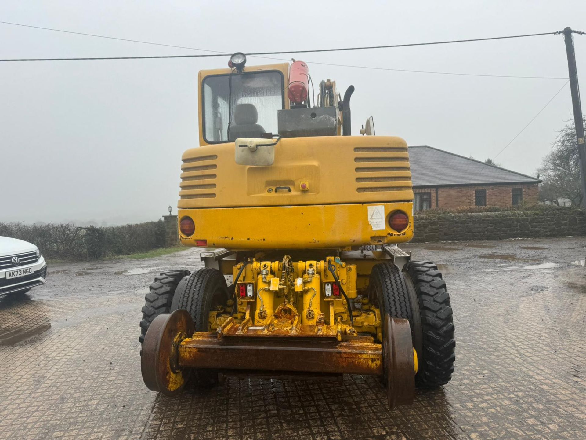 KOMATSU PC95R WHEELED EXCAVATOR WITH RAILWAY GEAR *PLUS VAT* - Image 12 of 19