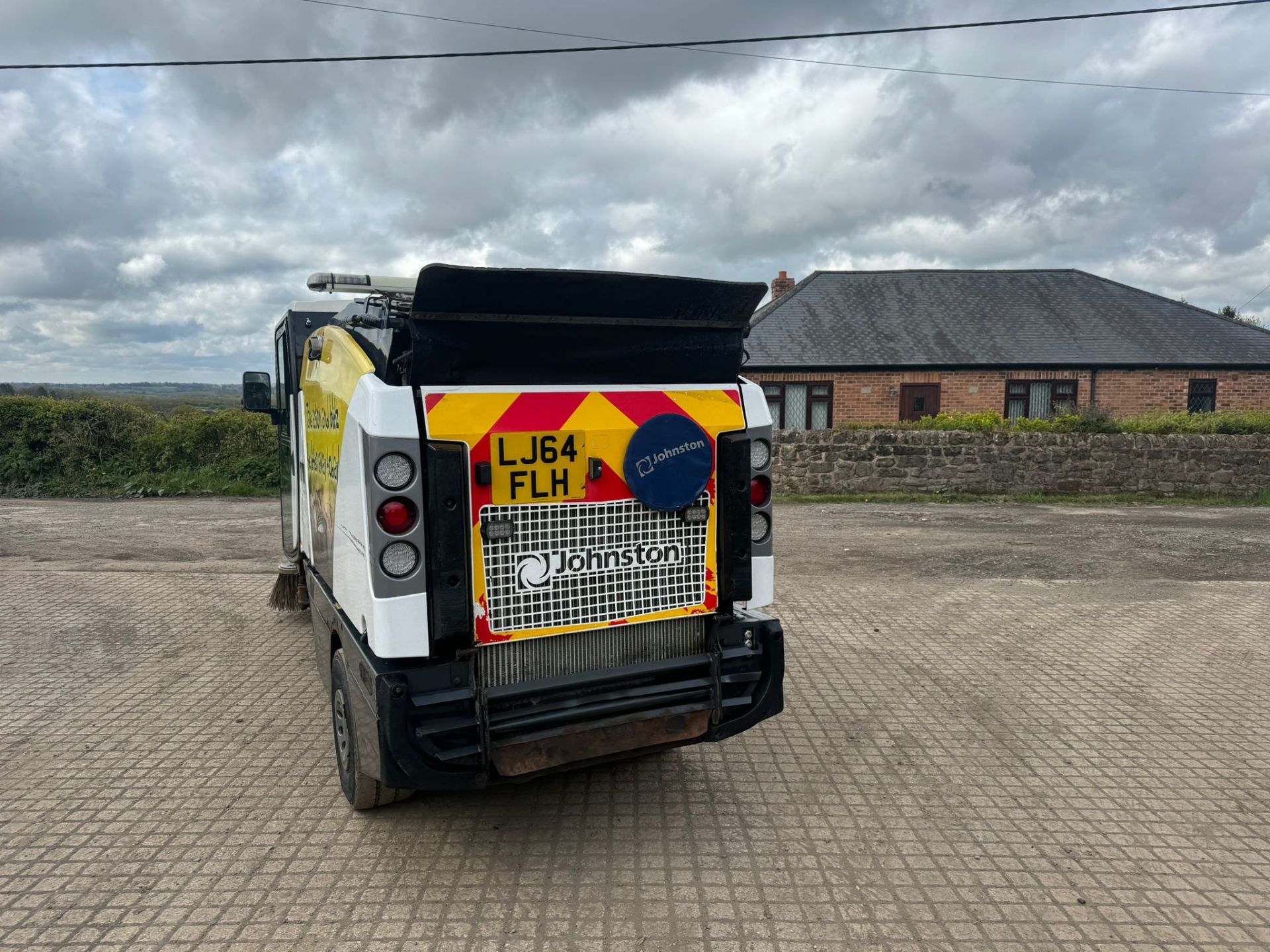 64/2014 JOHNSTON C201 ROAD SWEEPER *PLUS VAT* - Bild 4 aus 10