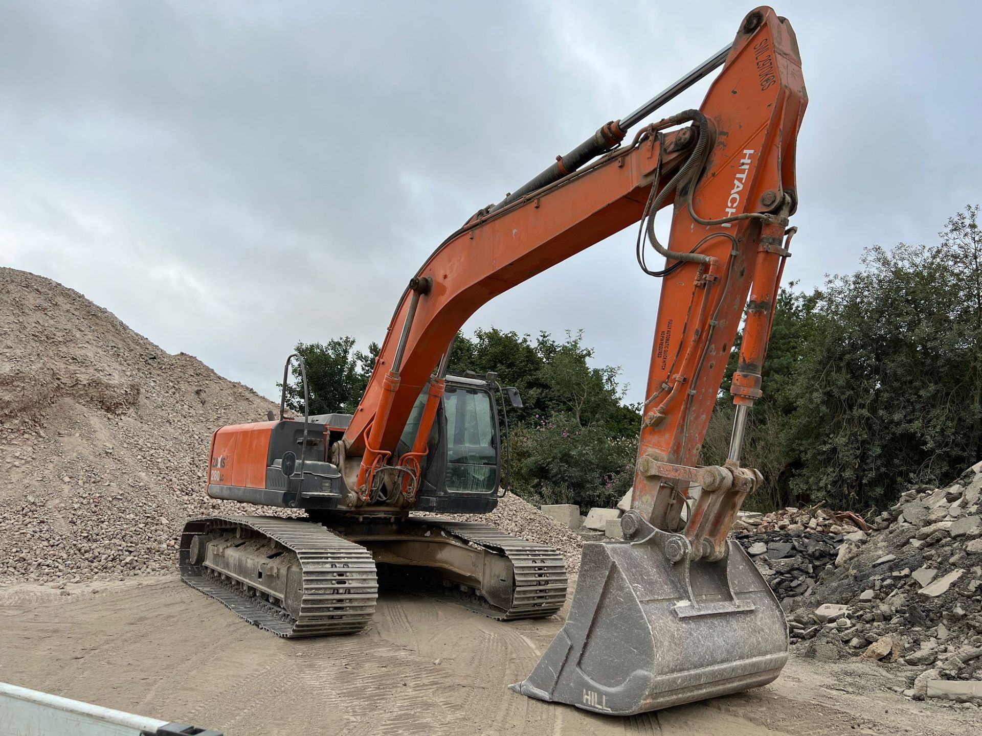 HITACHI ZAXIS 280 LC EXCAVATOR - RUNS, WORKS AND DIGS, READY FOR WORK *PLUS VAT* - Image 4 of 22
