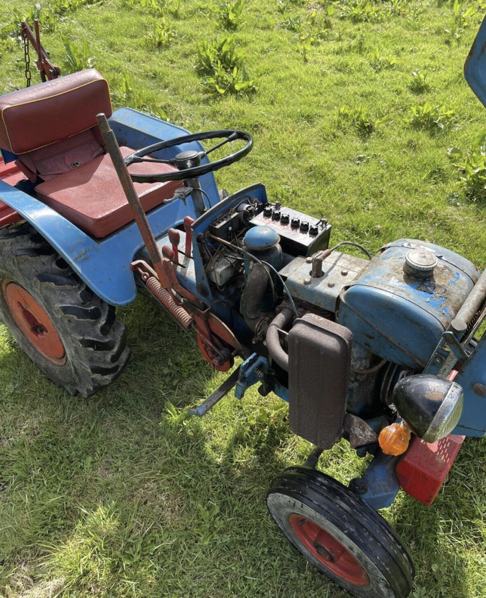 Gutbrod tractor and rotavator - Bild 6 aus 10