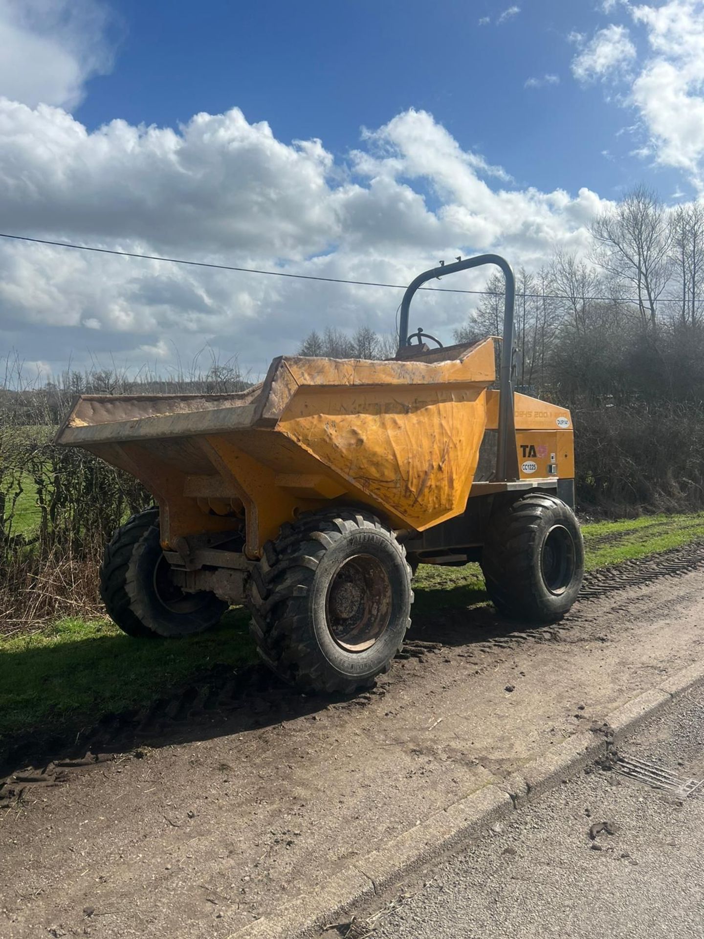 2014 TEREX 9 TON STRAIGHT TIP DUMPER *PLUS VAT* - Image 2 of 10