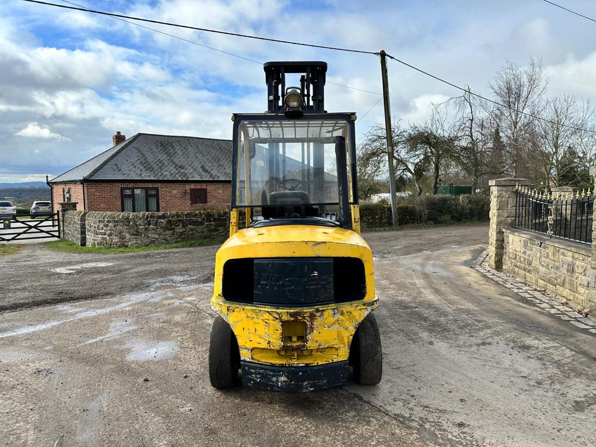 Hyster H4.50XM 4.5 Ton Twin Wheeled Diesel Forklift *PLUS VAT* - Image 4 of 16