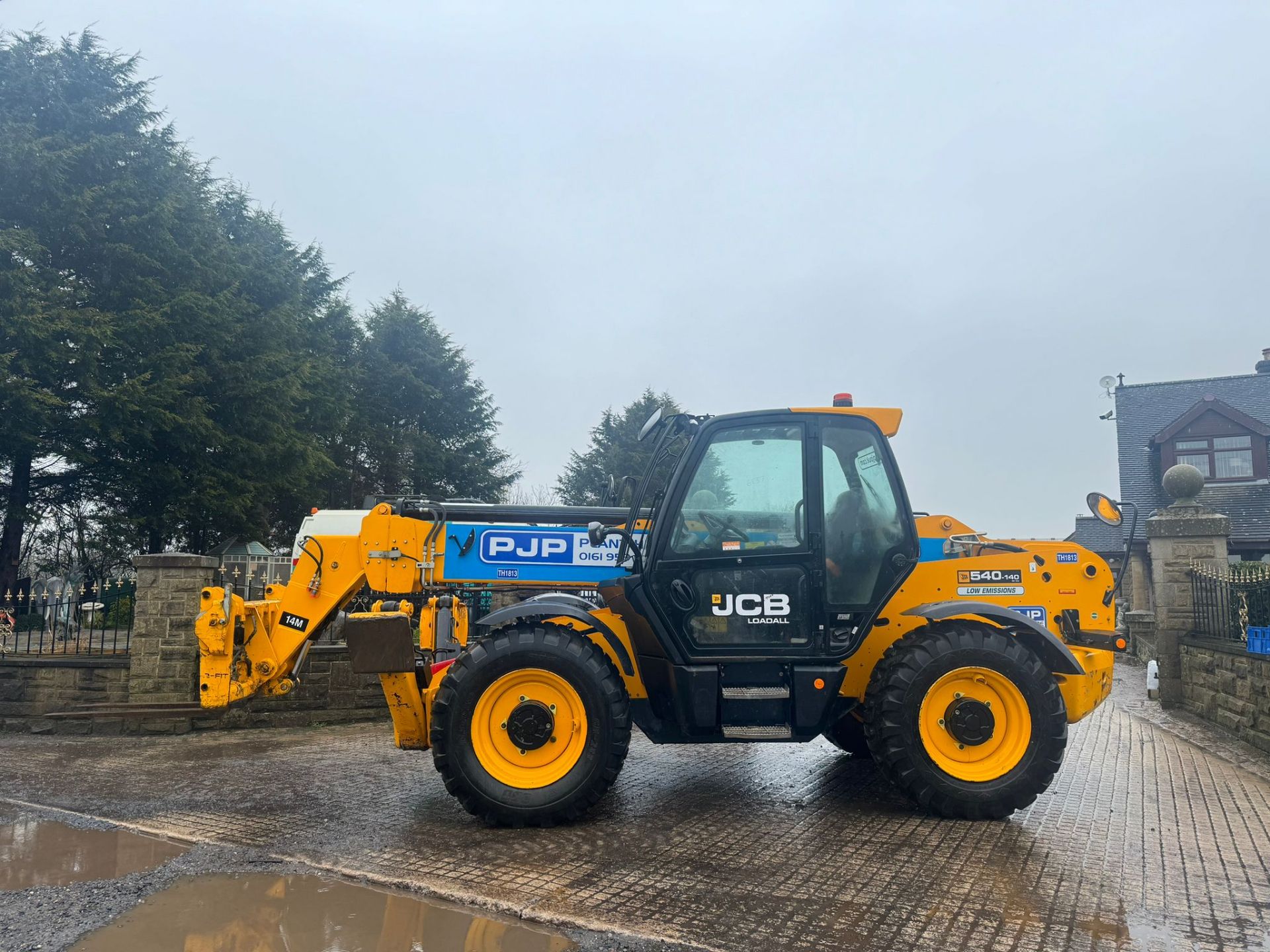 68 REG. JCB 540-140 4 TON TELESCOPIC TELEHANDLER *PLUS VAT* - Image 2 of 29