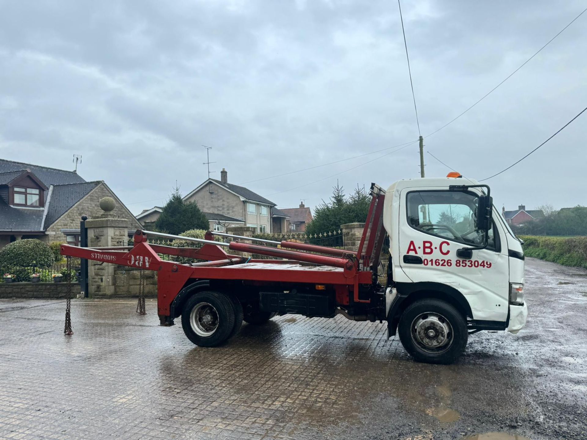 2012 HINO 300 SERIES SKIP LORRY *PLUS VAT* - Image 13 of 22