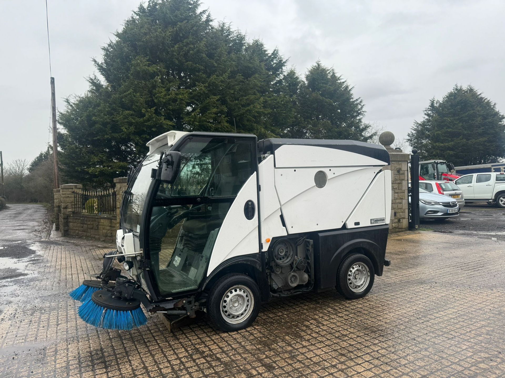 2012/61 JOHNSTON CN101 COMPACT ROAD SWEEPER *PLUS VAT*