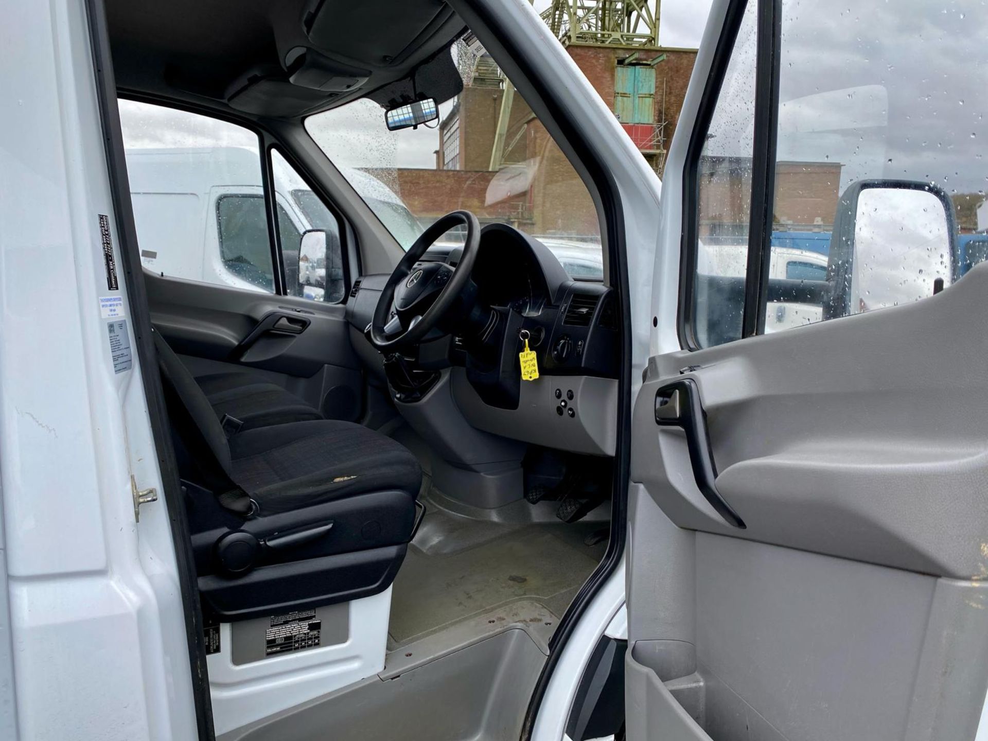 2017 MERCEDES-BENZ SPRINTER 314CDI WHITE CHASSIS CAB - DROPSIDE LORRY WITH TAIL LIFT *NO VAT* - Image 13 of 20