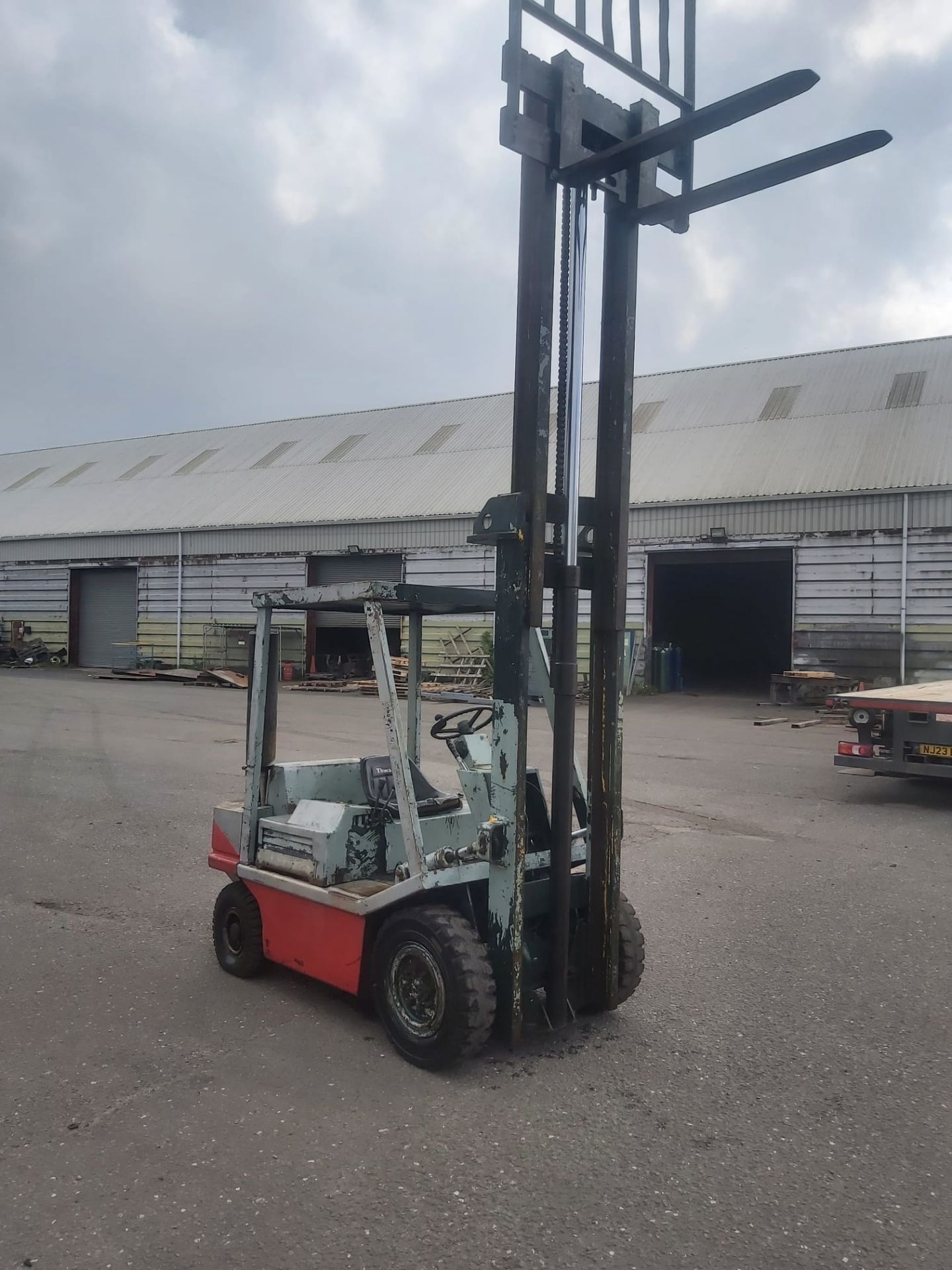 2 TON DIESEL LANSING FORKLIFT YARD TRUCK *PLUS VAT* - Bild 6 aus 17