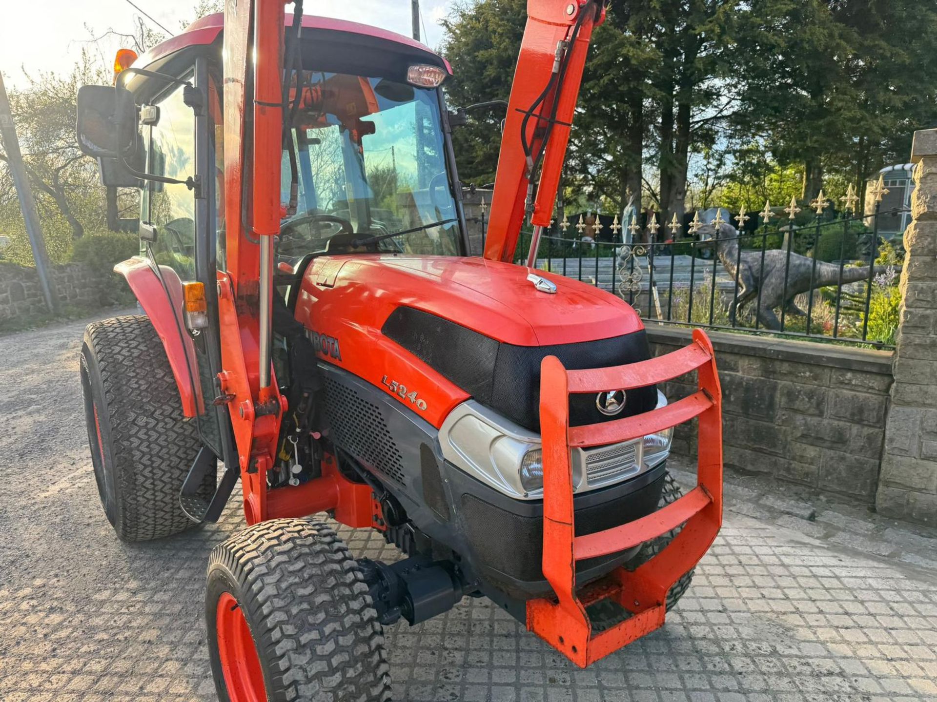2012 KUBOTA L5240HST 54HP 4WD COMPACT TRACTOR WITH FRONT LOADER AND BUCKET *PLUS VAT* - Bild 8 aus 13