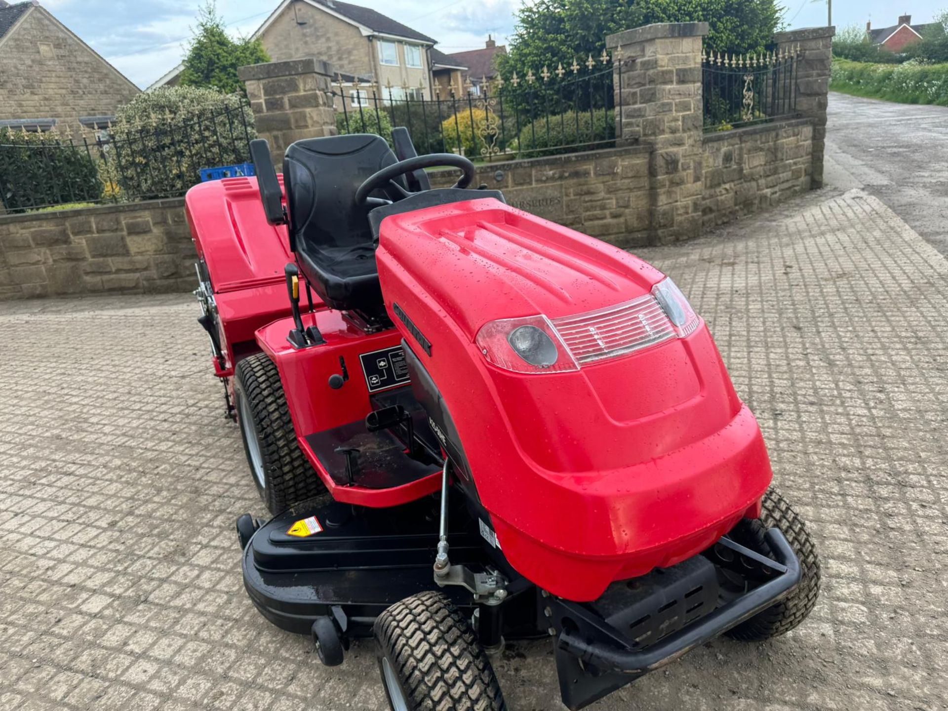 2021 COUNTAX A25-50 RIDE ON LAWN MOWER *NO VAT* - Image 6 of 22