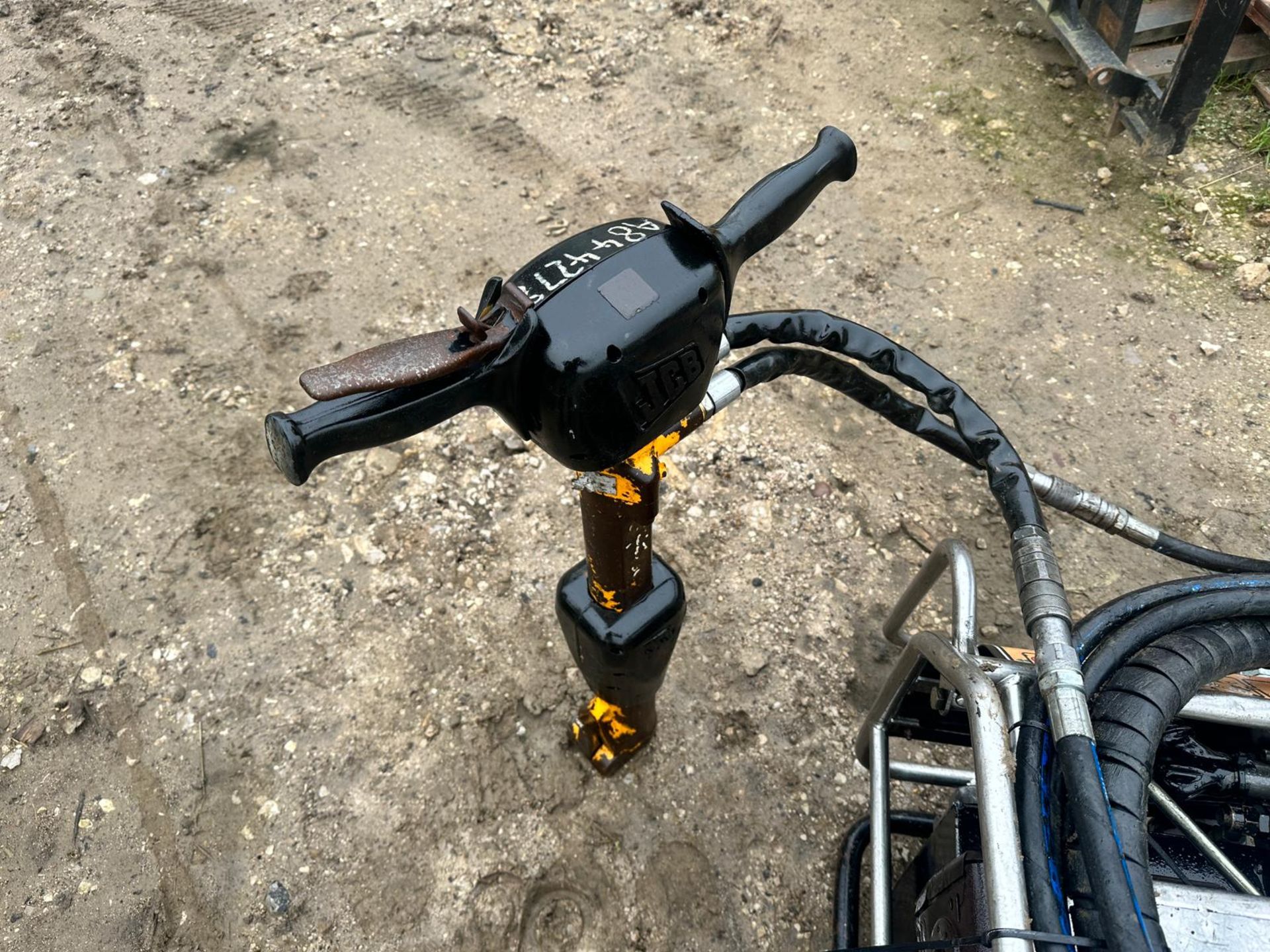 JCB BEAVER HYDRAULIC POWER PACK WITH HOSES AND BREAKER *NO VAT* - Image 10 of 11