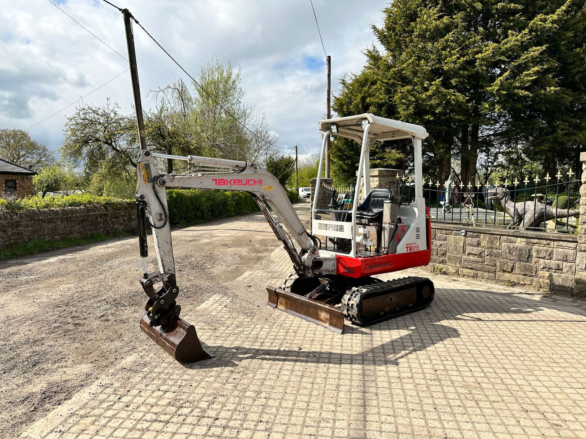 TAKEUCHI TB015 MINI EXCAVATOR *PLUS VAT*