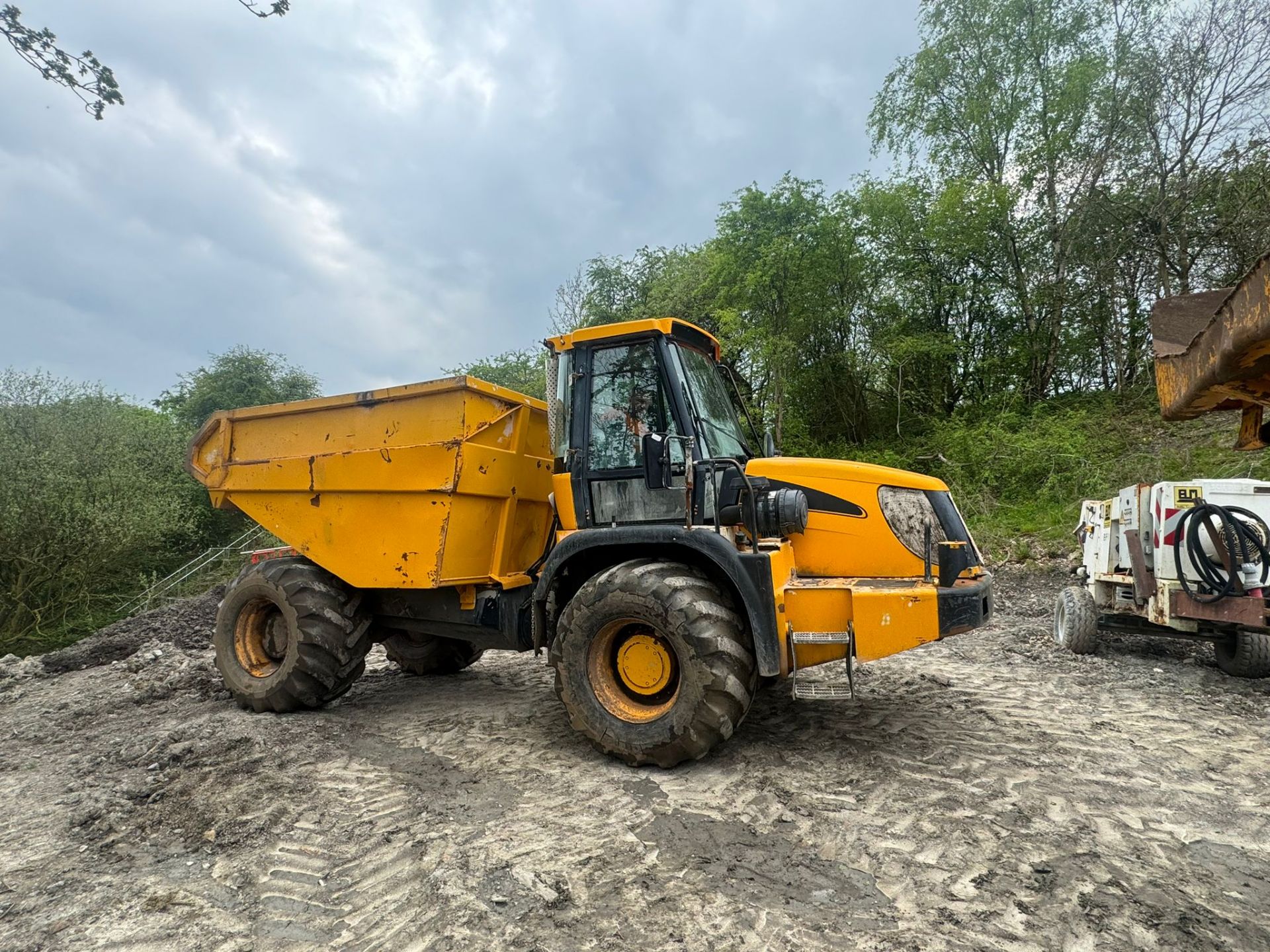 JCB 714 4WD 14 TON ARTICULATED DUMPER *PLUS VAT*