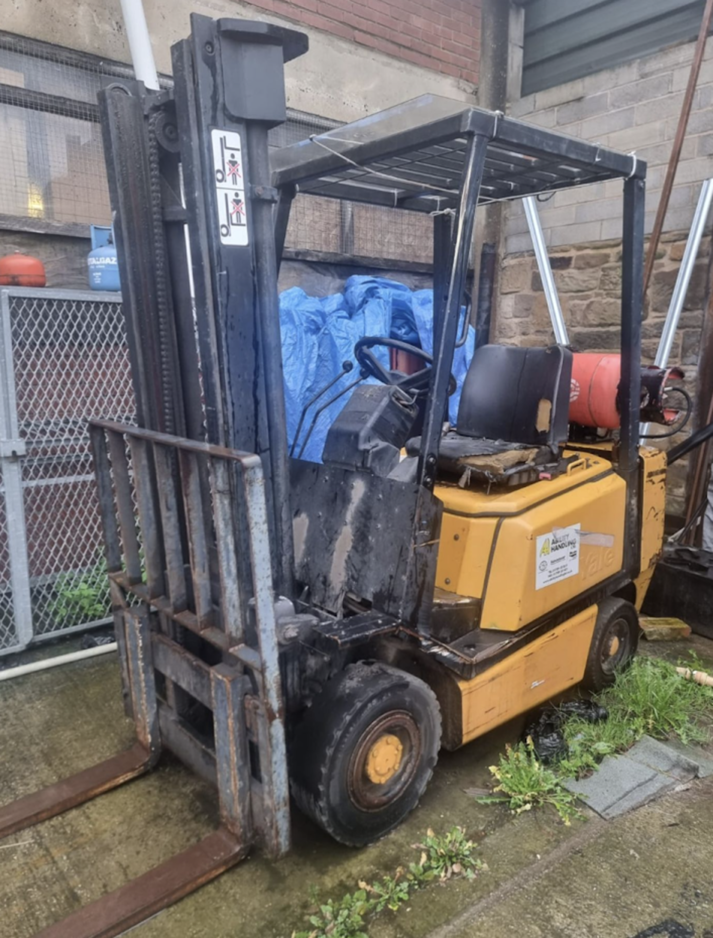 YALE 2 TONNE GAS FORKLIFT TRUCK *PLUS VAT* - Image 8 of 15