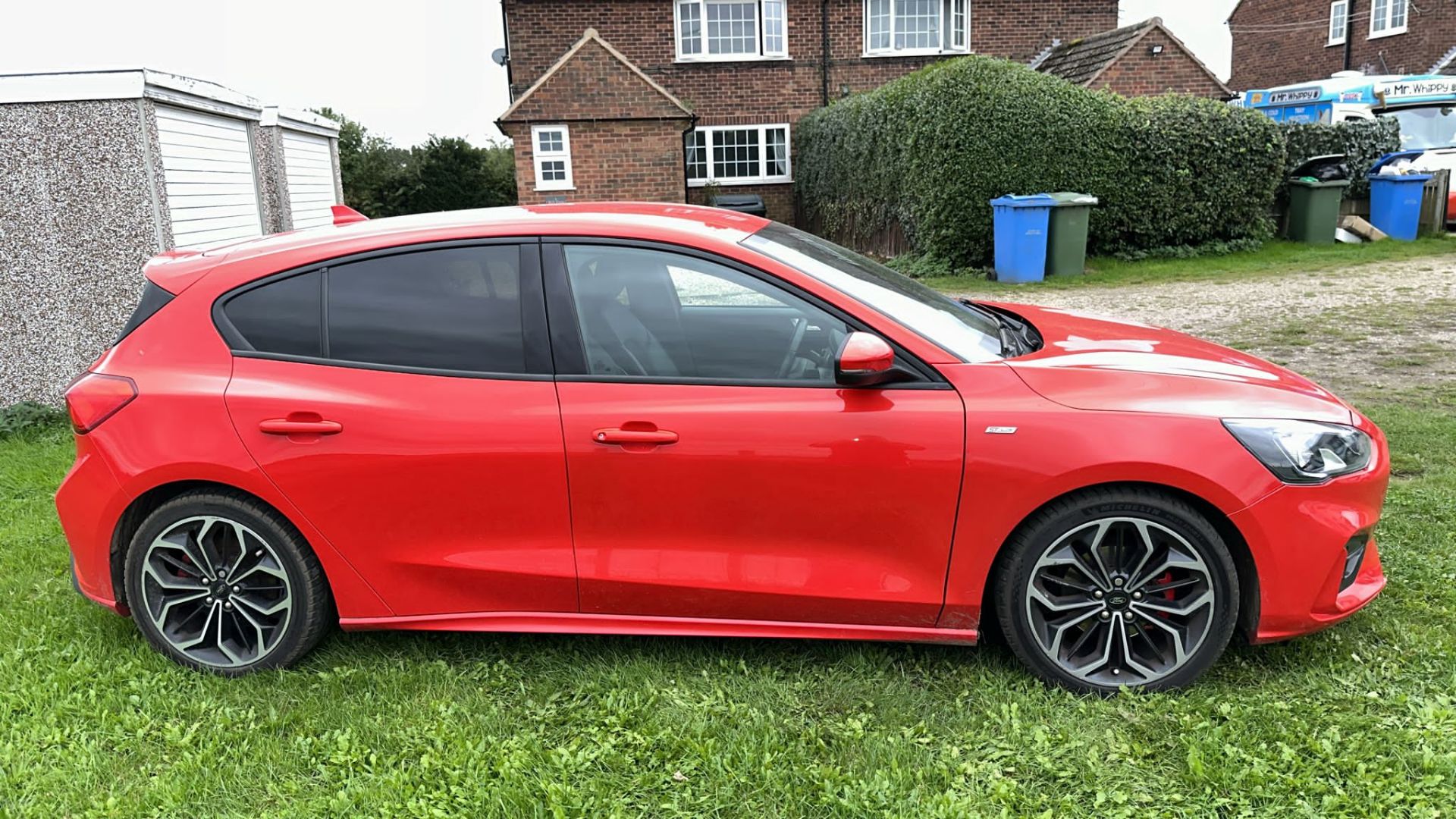 2018 FORD FOCUS ST-LINE X RED HATCHBACK *NO VAT* - Image 8 of 11