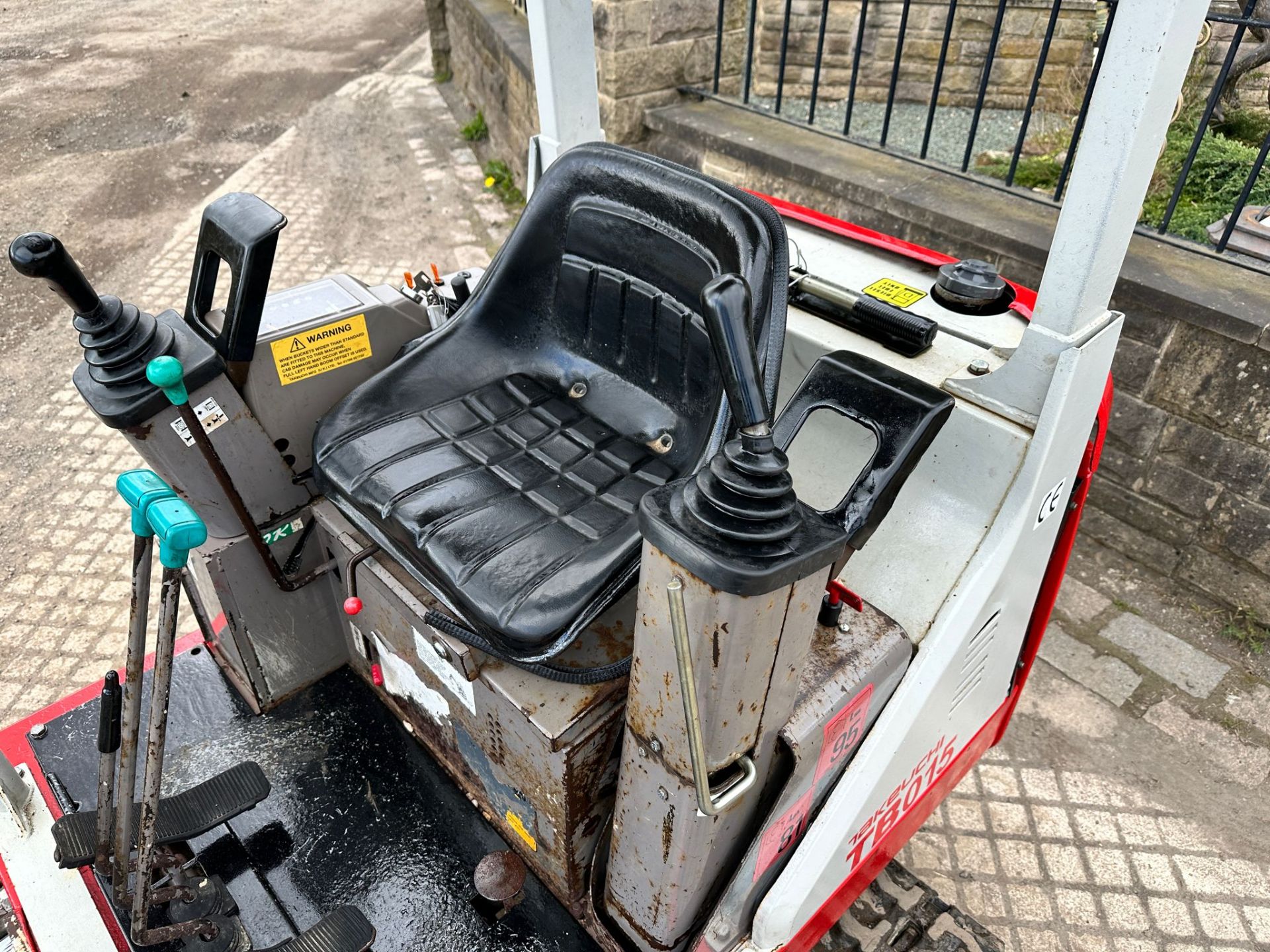 TAKEUCHI TB015 MINI EXCAVATOR *PLUS VAT* - Image 14 of 20