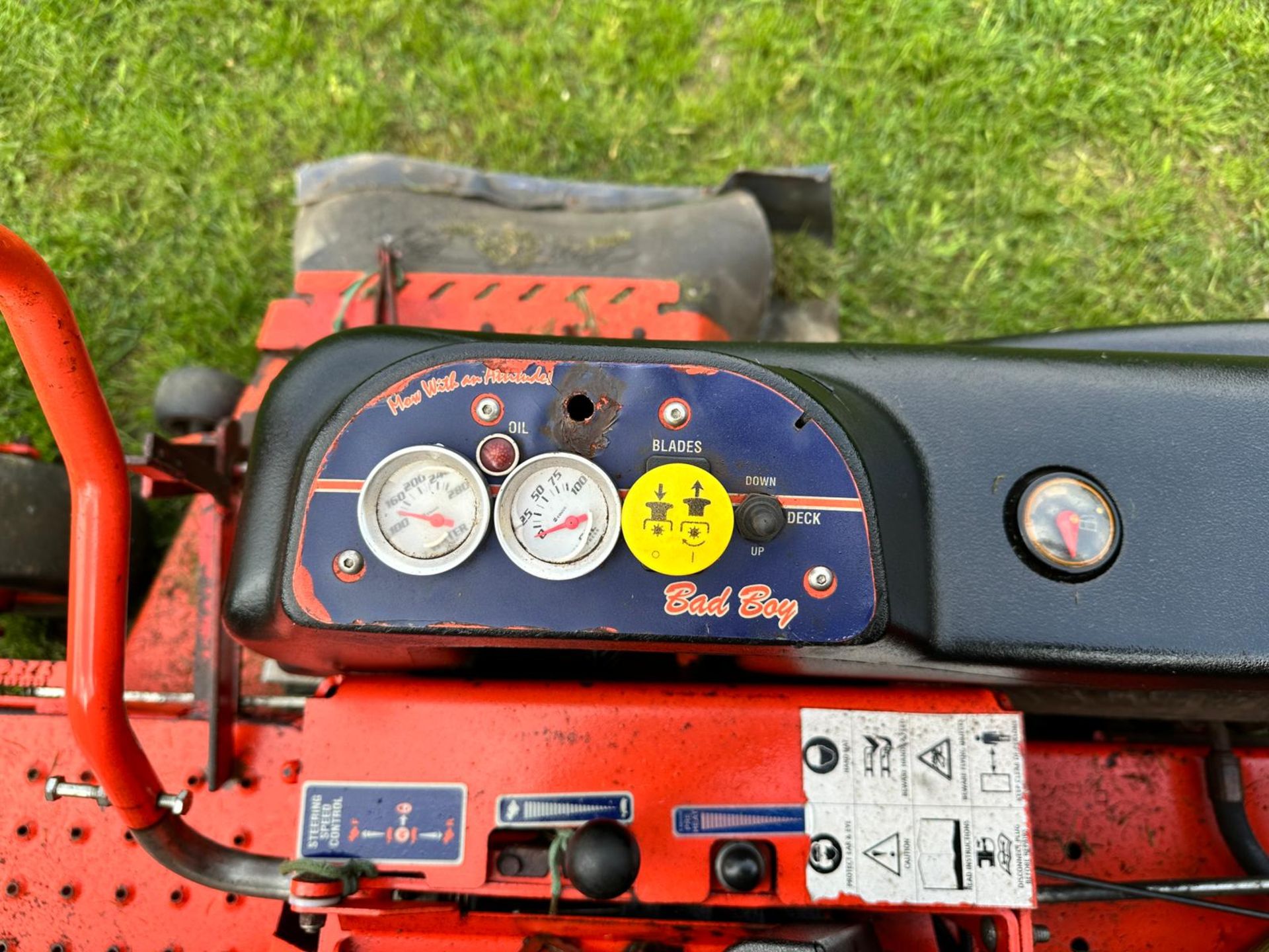 BAD BOY DIESEL 28HP ZERO TURN MOWER *PLUS VAT* - Image 11 of 11