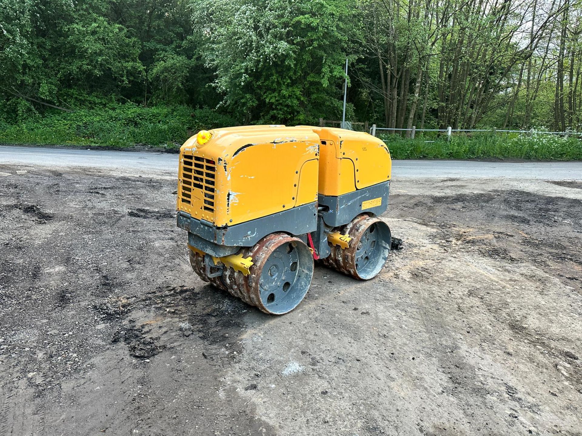 2016 WACKER NEUSON REMOTE CONTROLLED TRENCH ROLLER *PLUS VAT* - Image 4 of 11