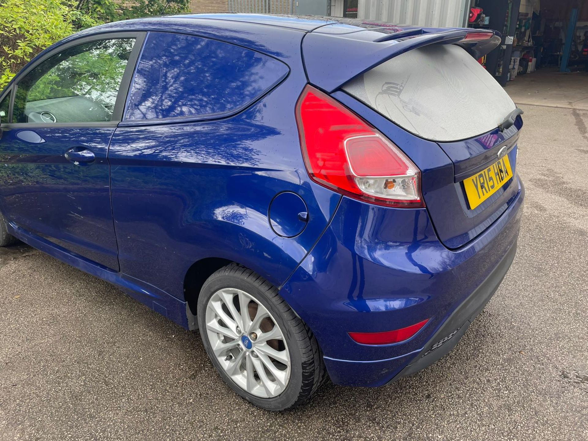 2015/15 REG FORD FIESTA SPORT TDCI 1.6 DIESEL MANUAL BLUE VAN, SHOWING 1 FORMER KEEPER *NO VAT* - Image 4 of 16