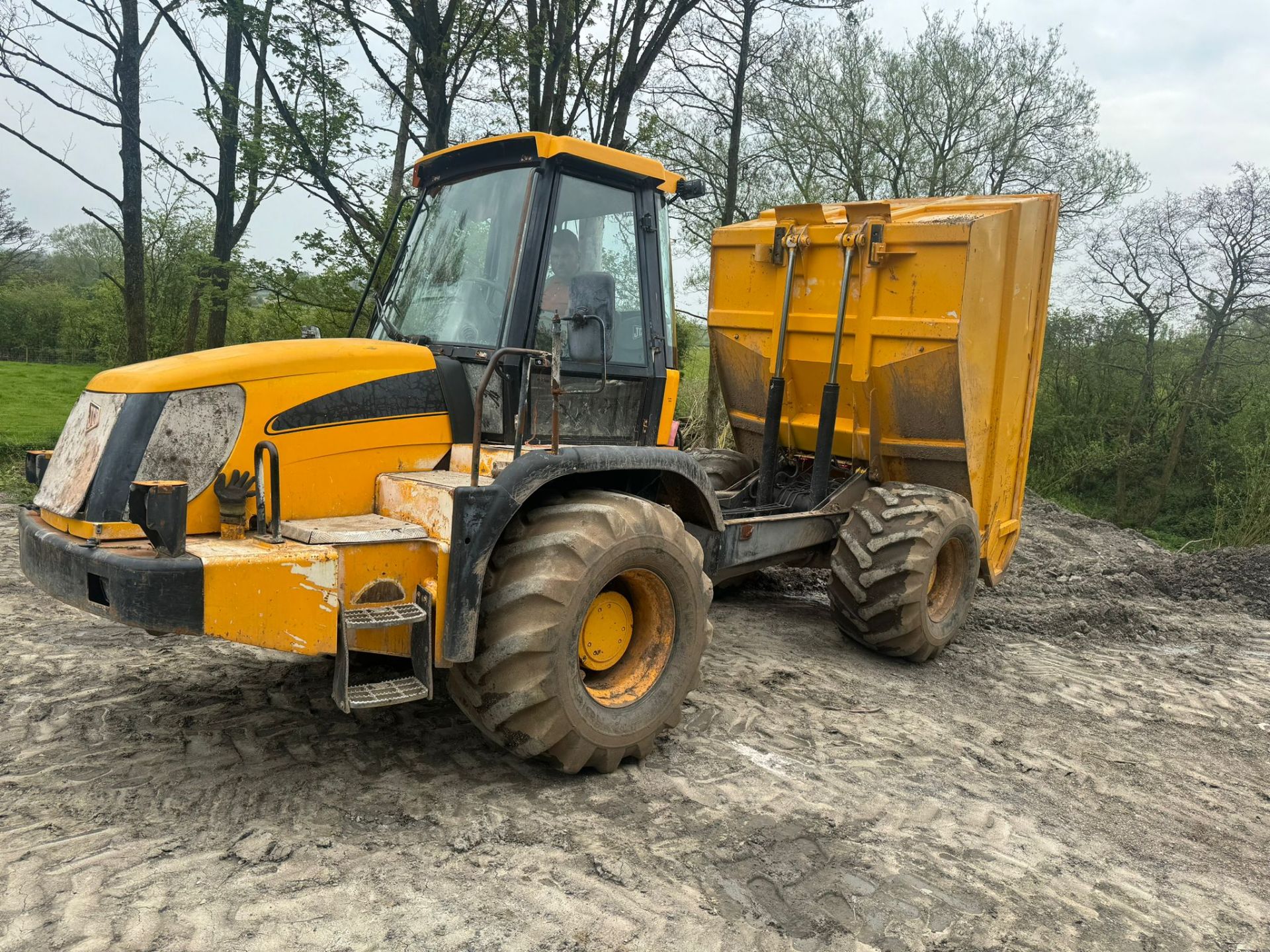 JCB 714 4WD 14 TON ARTICULATED DUMPER *PLUS VAT* - Image 6 of 14