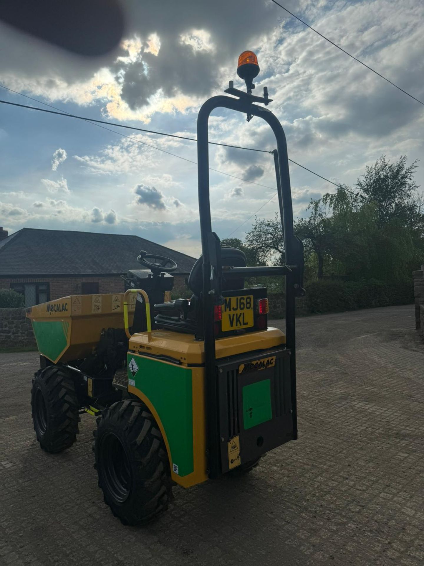 2018 MECALAC TA1EH 1 TON HIGH TIP DUMPER *PLUS VAT* - Bild 12 aus 13