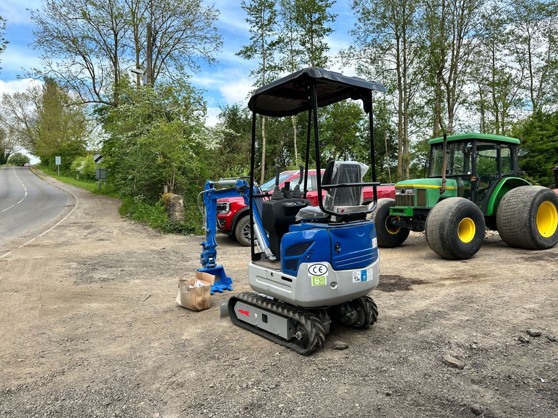 NEW/UNUSED RIPPA NDI313 MINI EXCAVATOR *PLUS VAT* - Image 5 of 18