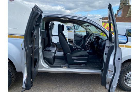 2017 ISUZU D-MAX E/C TWIN TURBO TD SILVER PICK-UP *PLUS VAT* - Image 12 of 15