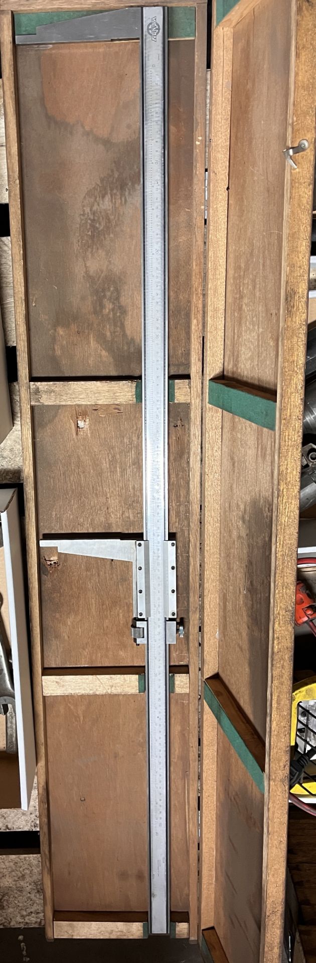 40" Caliper