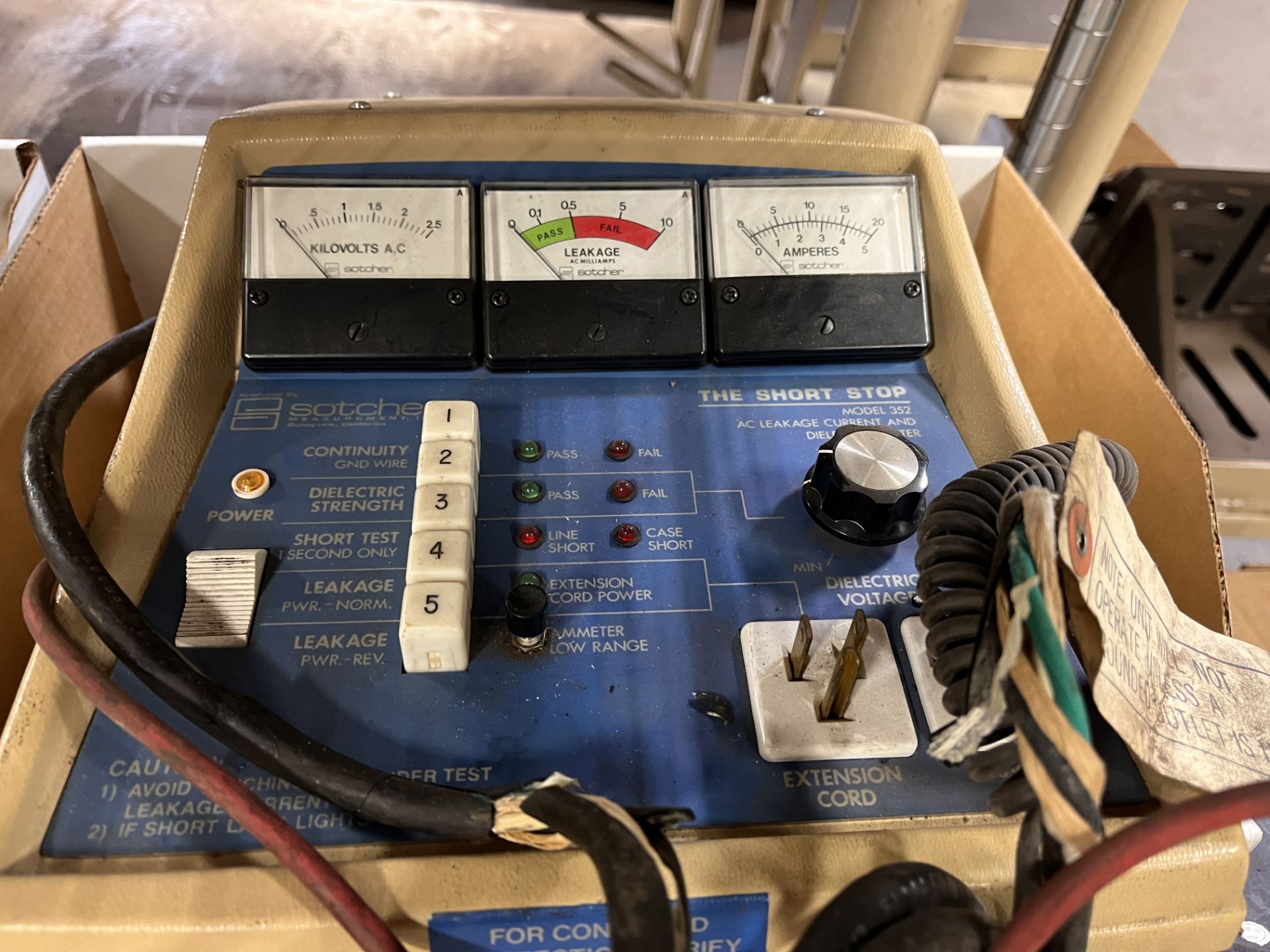 Sotcher 352 Electrical Testing Unit & Metric Tap & Die Set - Image 2 of 15