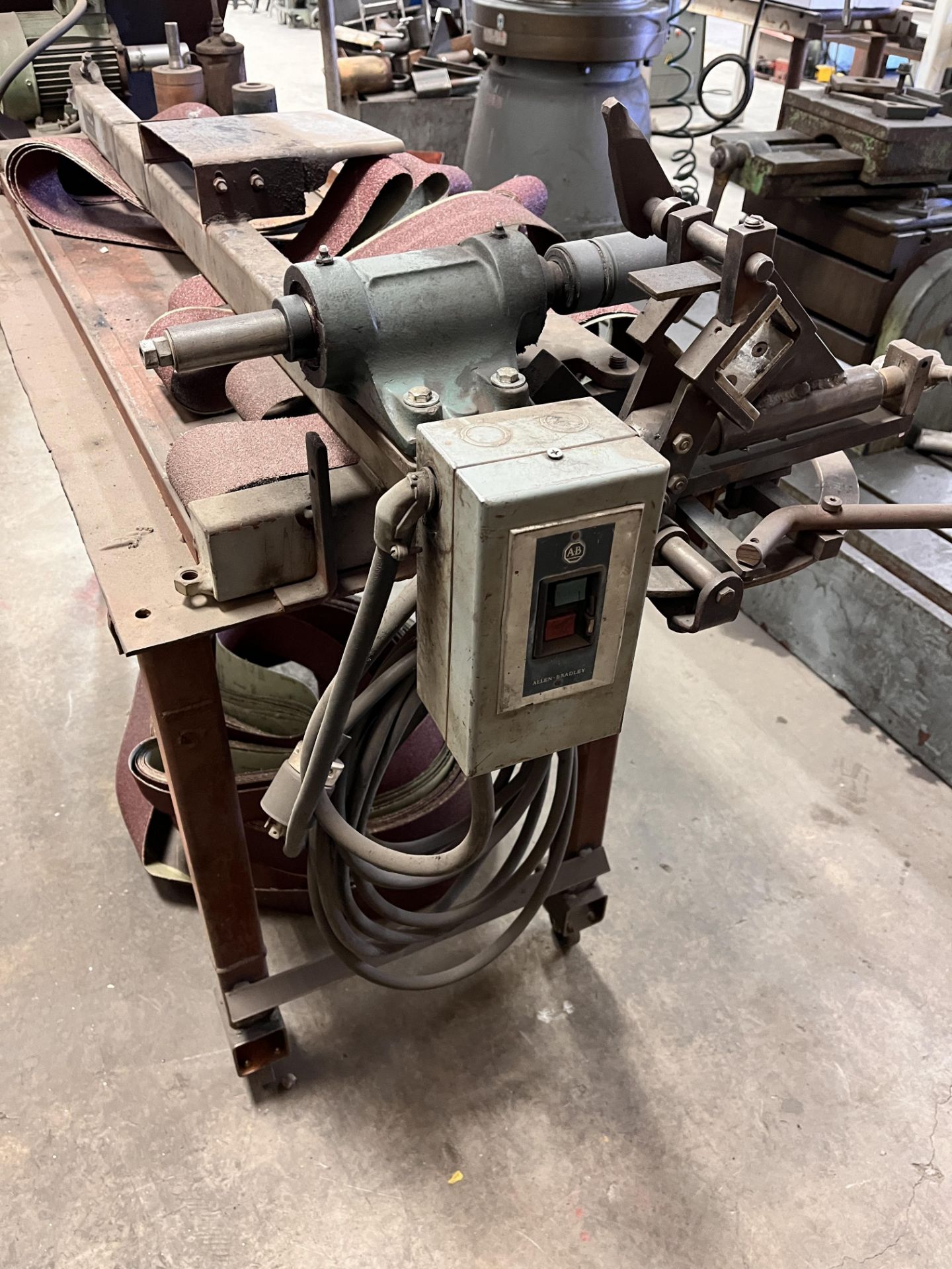 Linders LC800 Belt sander w/belts - Image 3 of 6