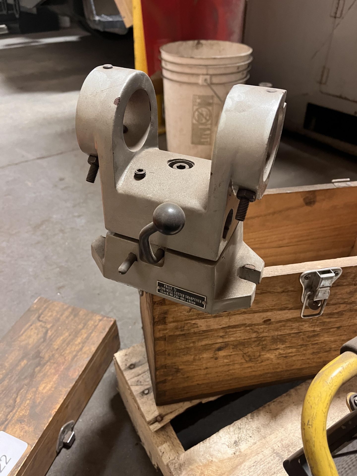 Phase II End Mill Cutter Sharpener - Image 2 of 4